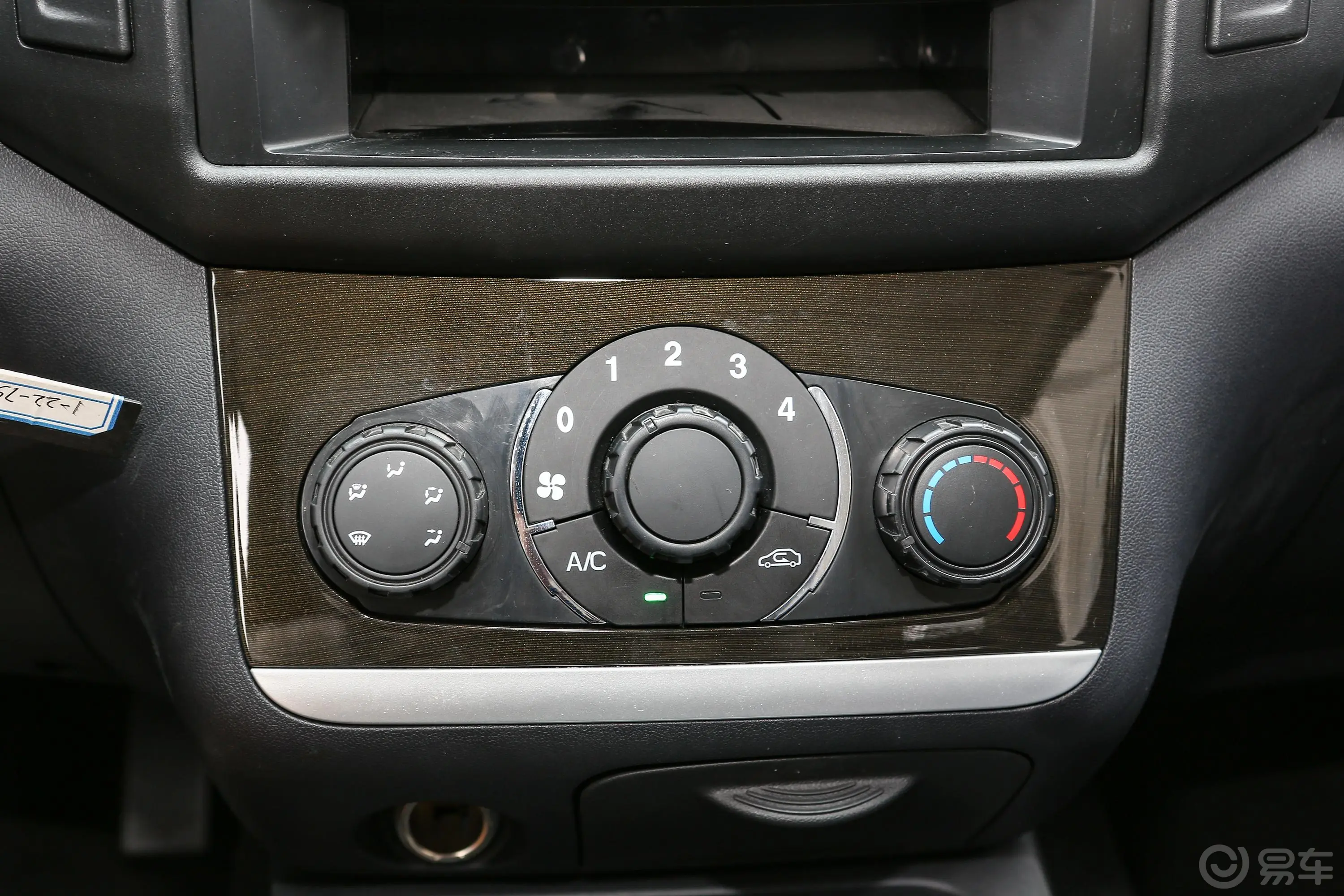 博腾V1乘用版 1.5L 手动 标准型空调