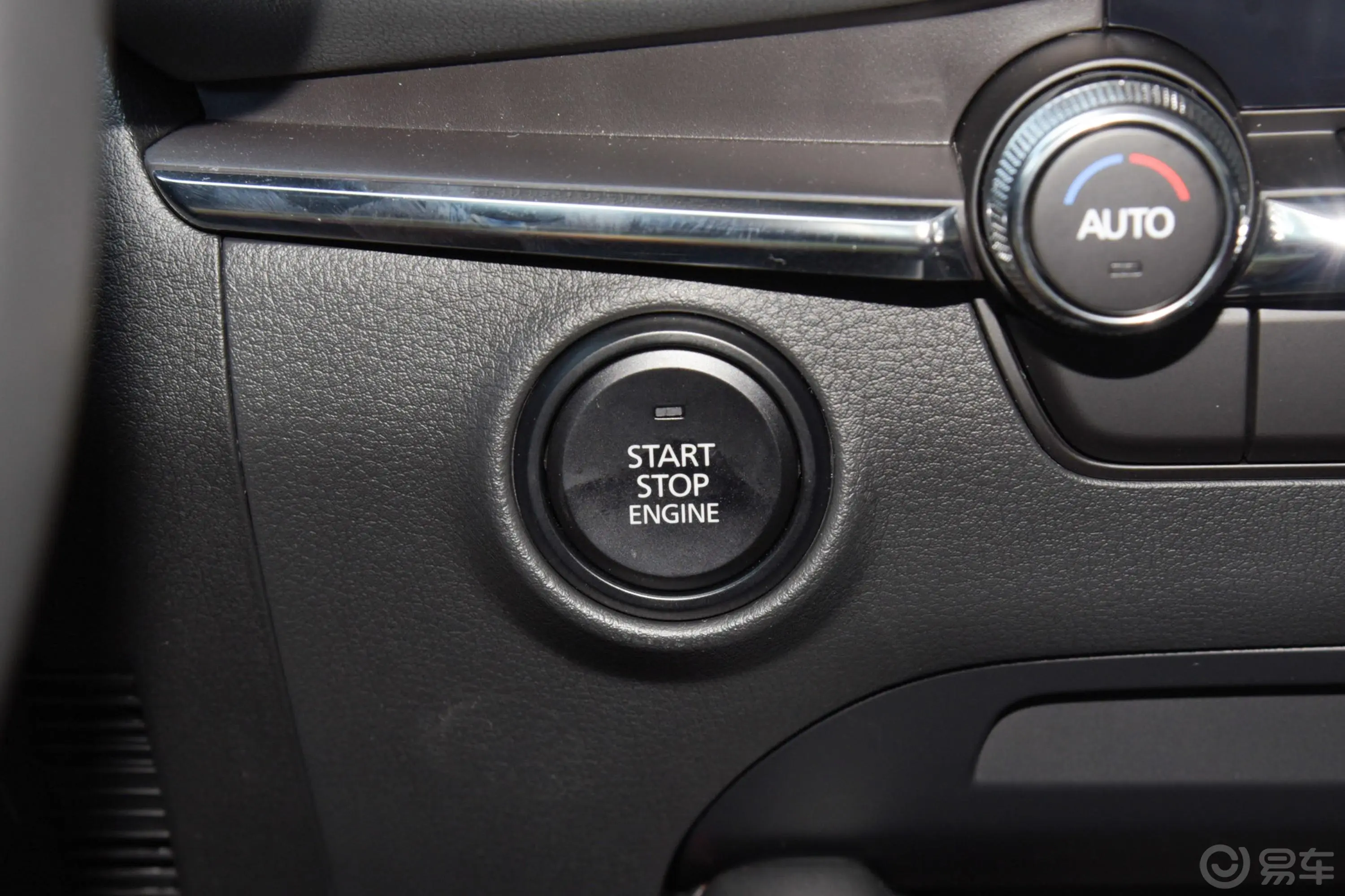 马自达3 昂克赛拉2.0L 自动黑曜质耀版钥匙孔或一键启动按键