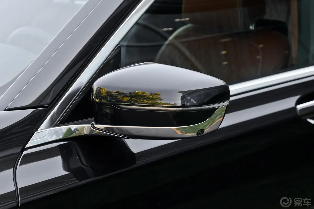 宝马7系740Li xDrive 行政型 M运动套装主驾驶后视镜背面