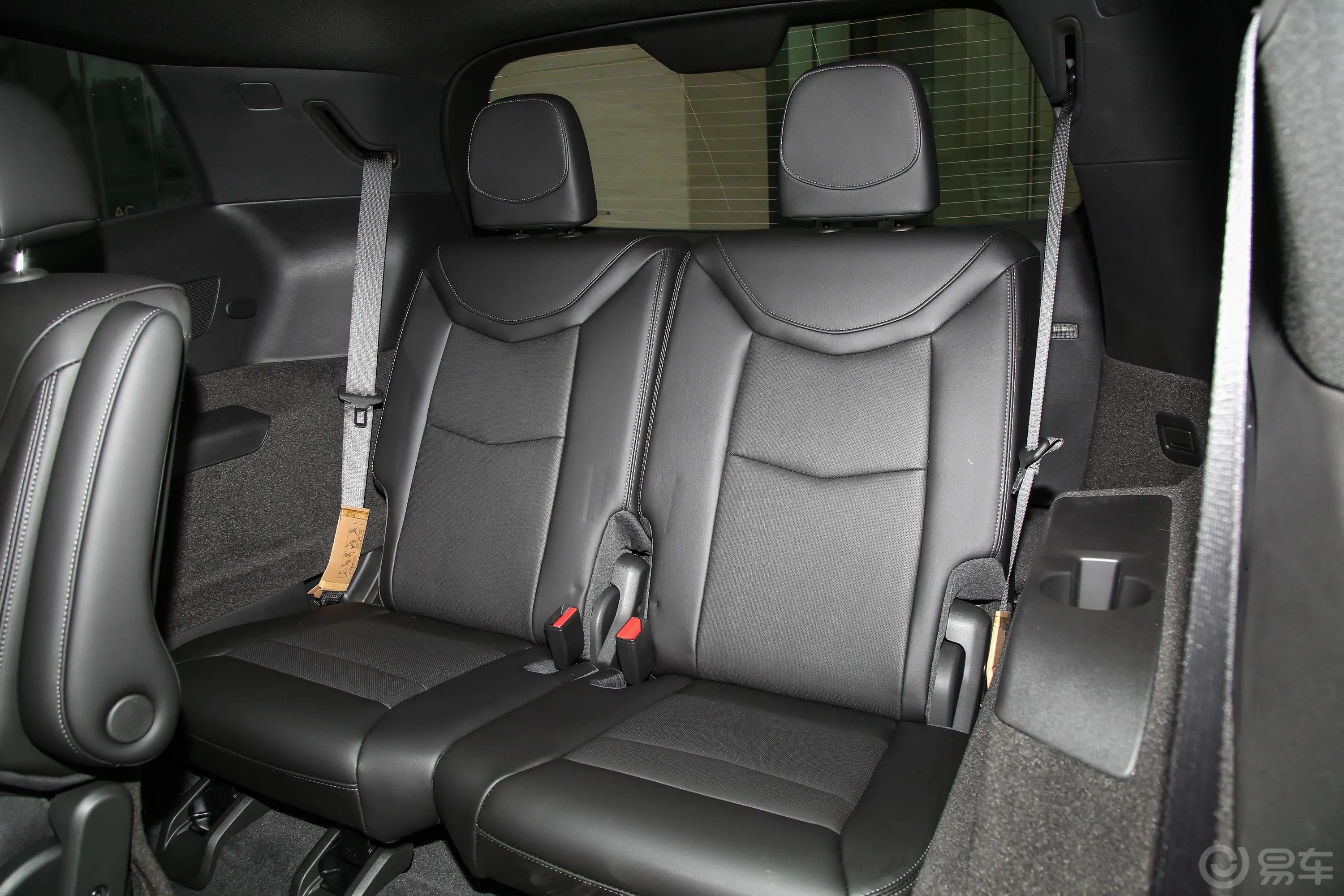凯迪拉克XT6轻混 120周年纪念版 2.0T 四驱尊贵型 6座第三排座椅