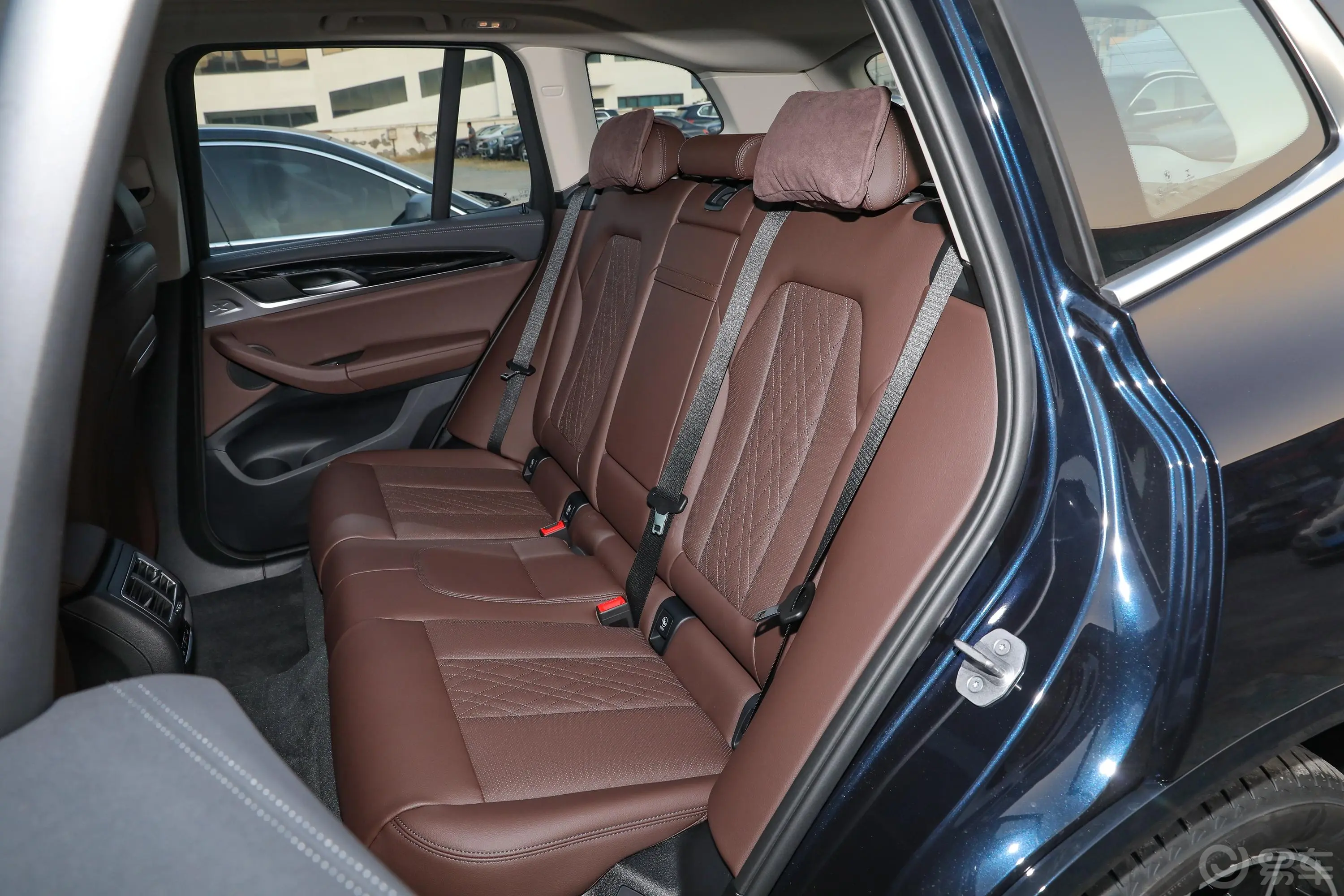 宝马X3改款 xDrive25i M运动套装后备厢