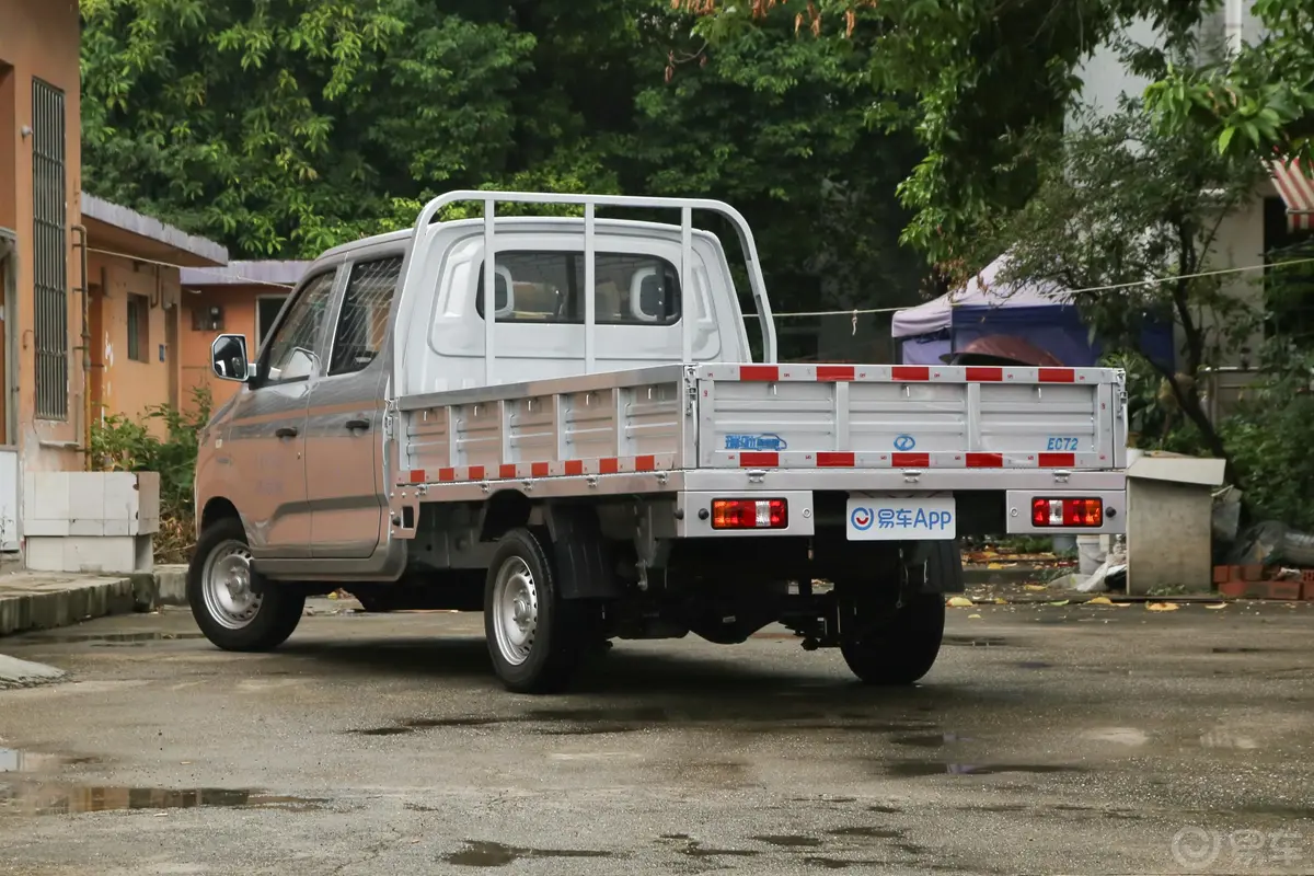 瑞驰新能源EC72255km 载货车长续航版侧后45度车头向左水平