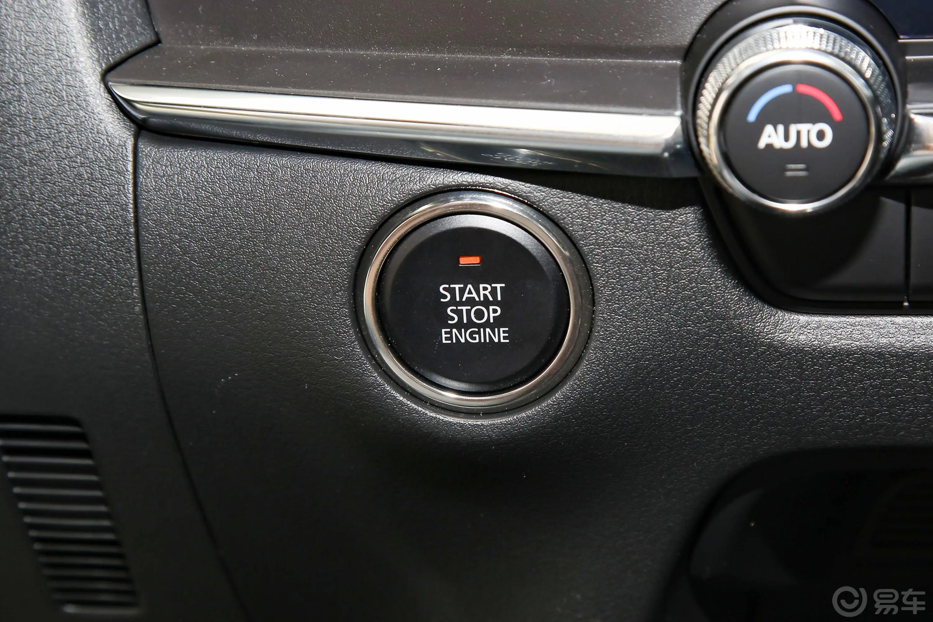 马自达CX-302.0L 自动耀悦型钥匙孔或一键启动按键