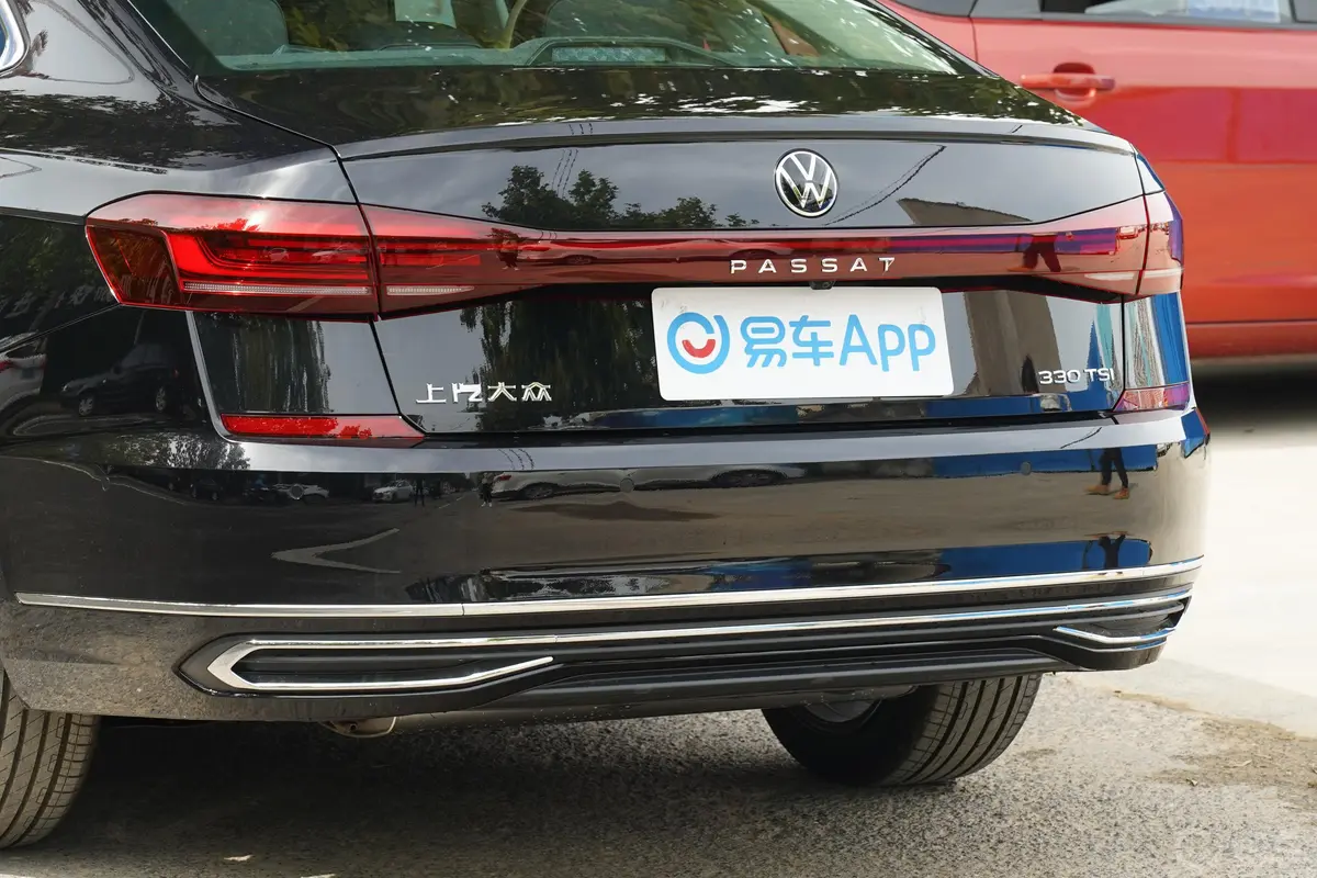 帕萨特330TSI 星空尊贵版车尾特写
