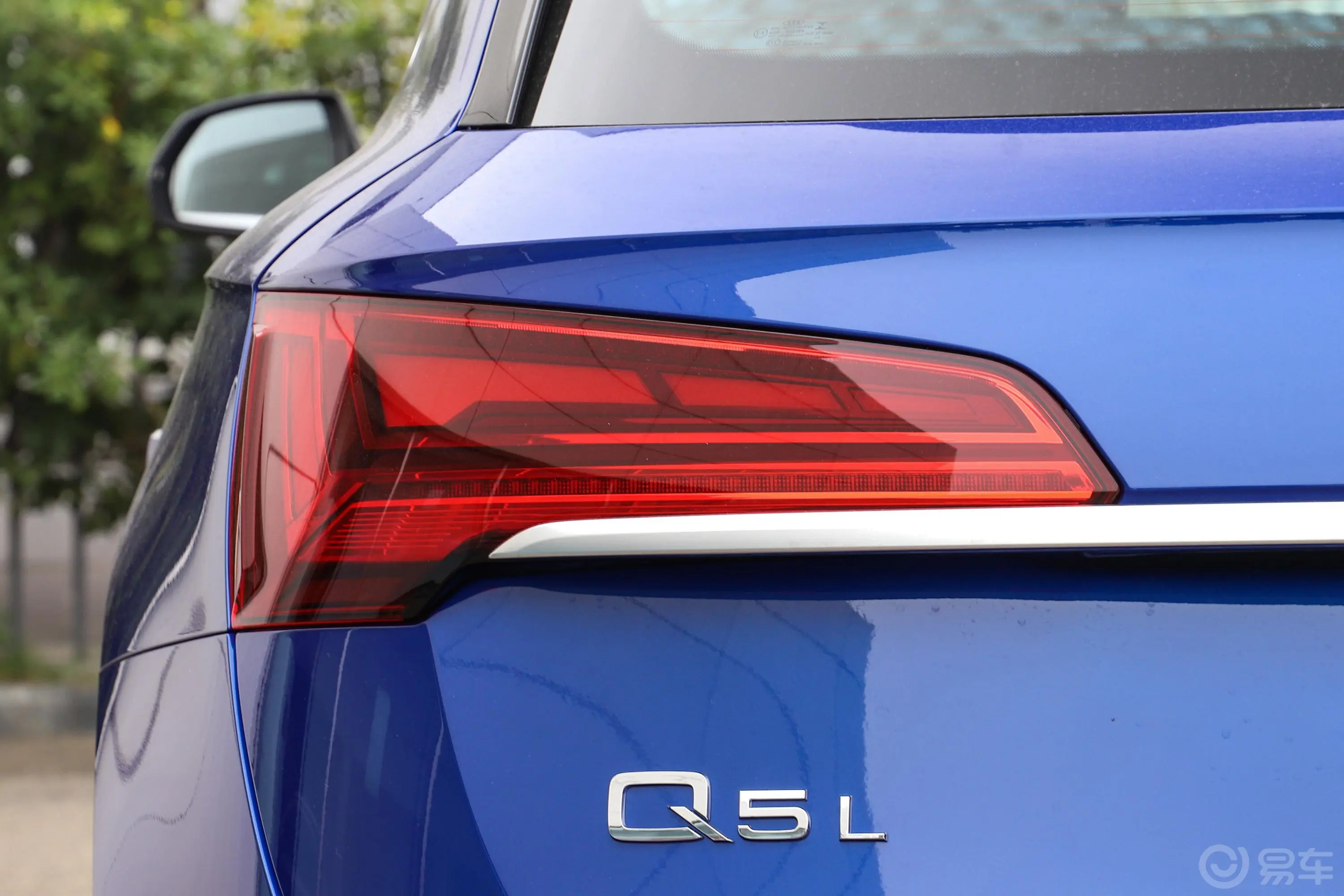 奥迪Q5L40 TFSI 时尚动感型外观灯组