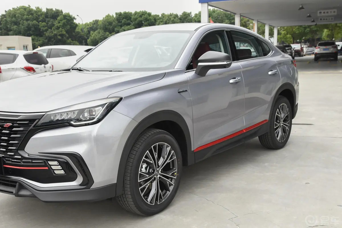 长安CS85COUPE1.5T 双离合豪华型外观细节