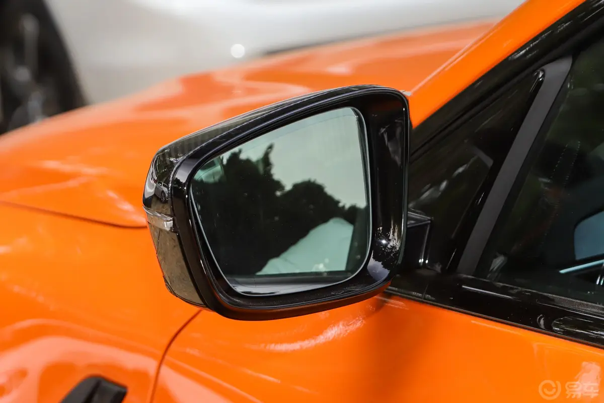 宝马M450周年版 M4 双门轿跑车 M xDrive 限量版后视镜镜面