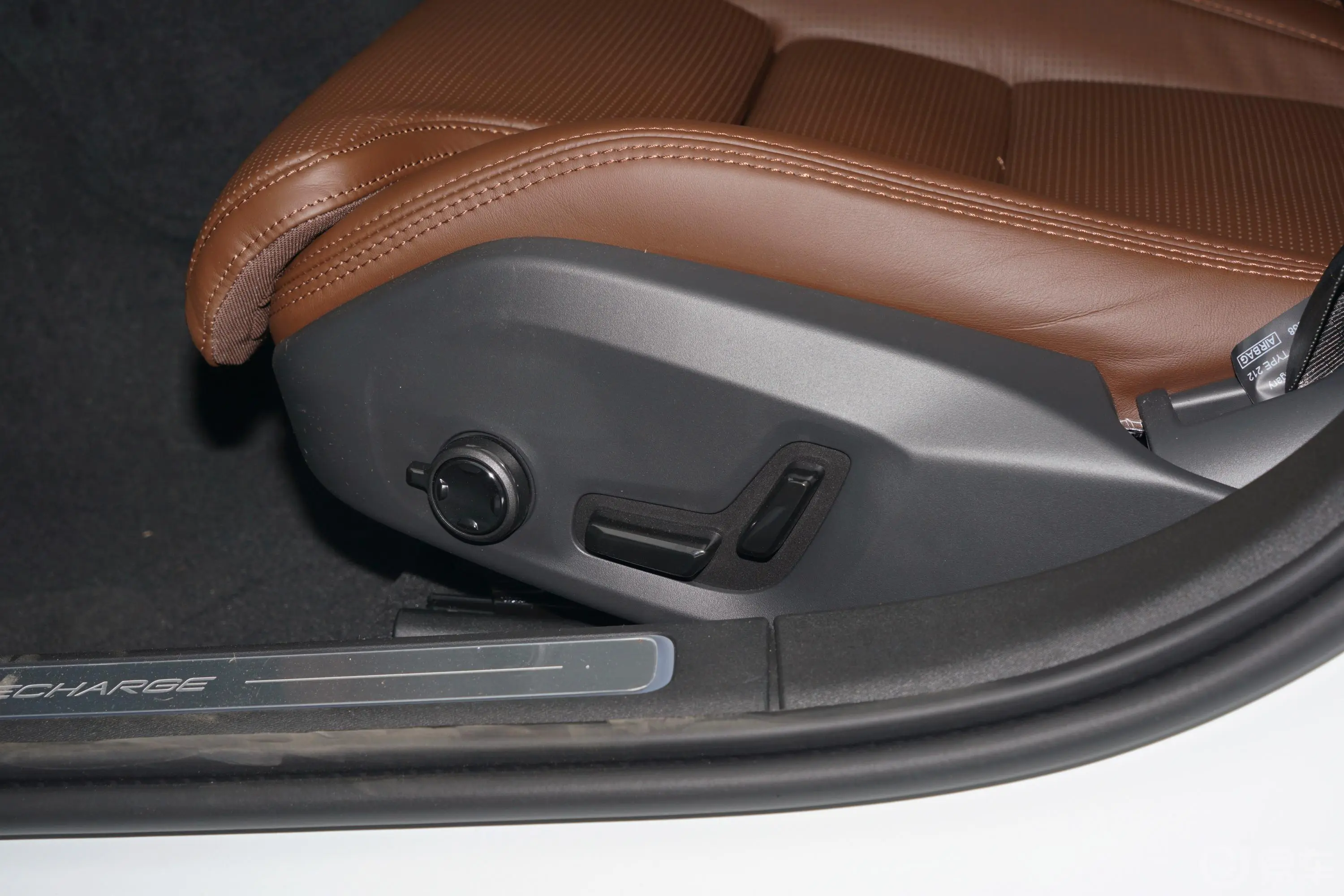 沃尔沃S90新能源T8 长续航 智雅豪华版主驾座椅调节