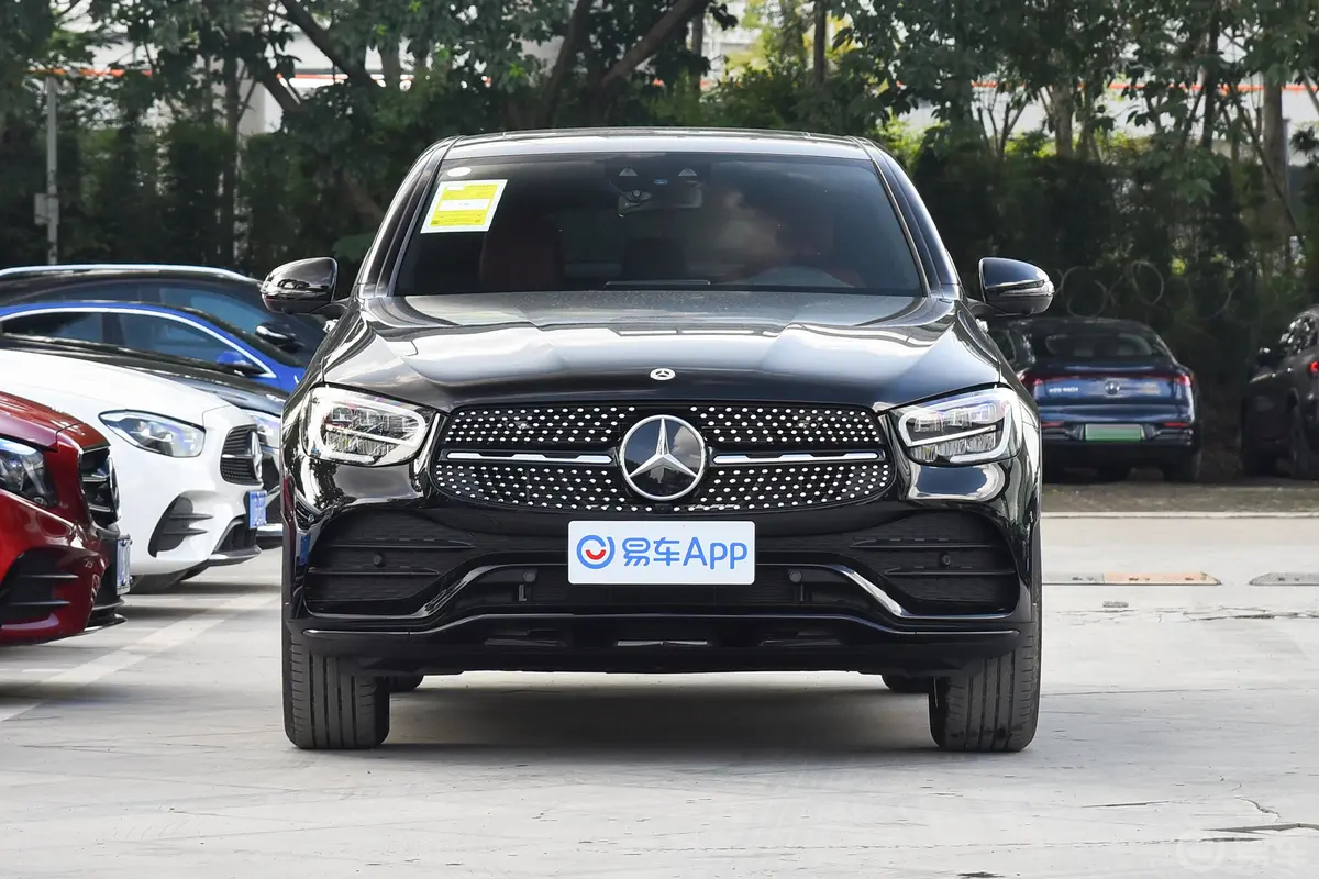 奔驰GLC轿跑GLC 300 4MATIC 轿跑SUV正前水平