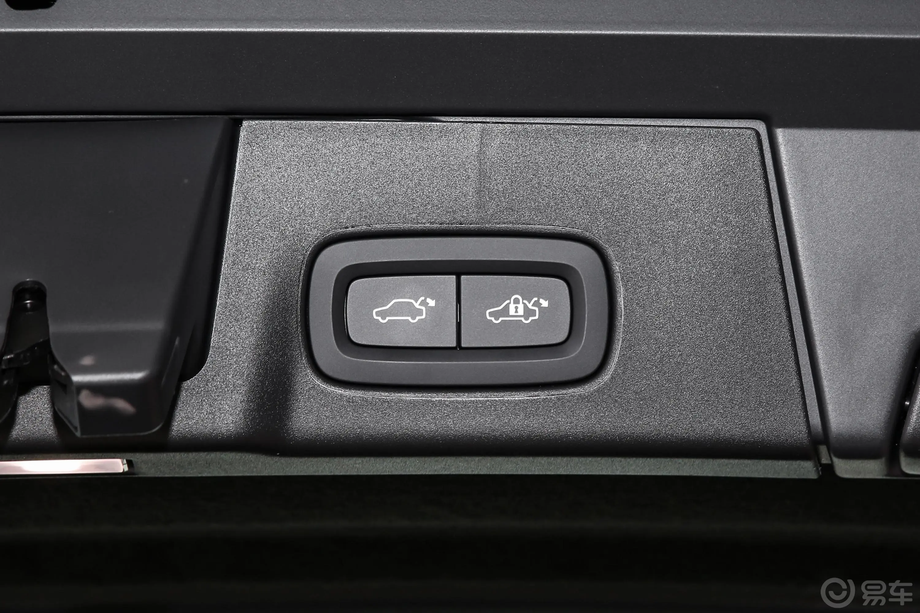 沃尔沃V90Cross Country B5 智远版电动尾门按键（手动扶手）