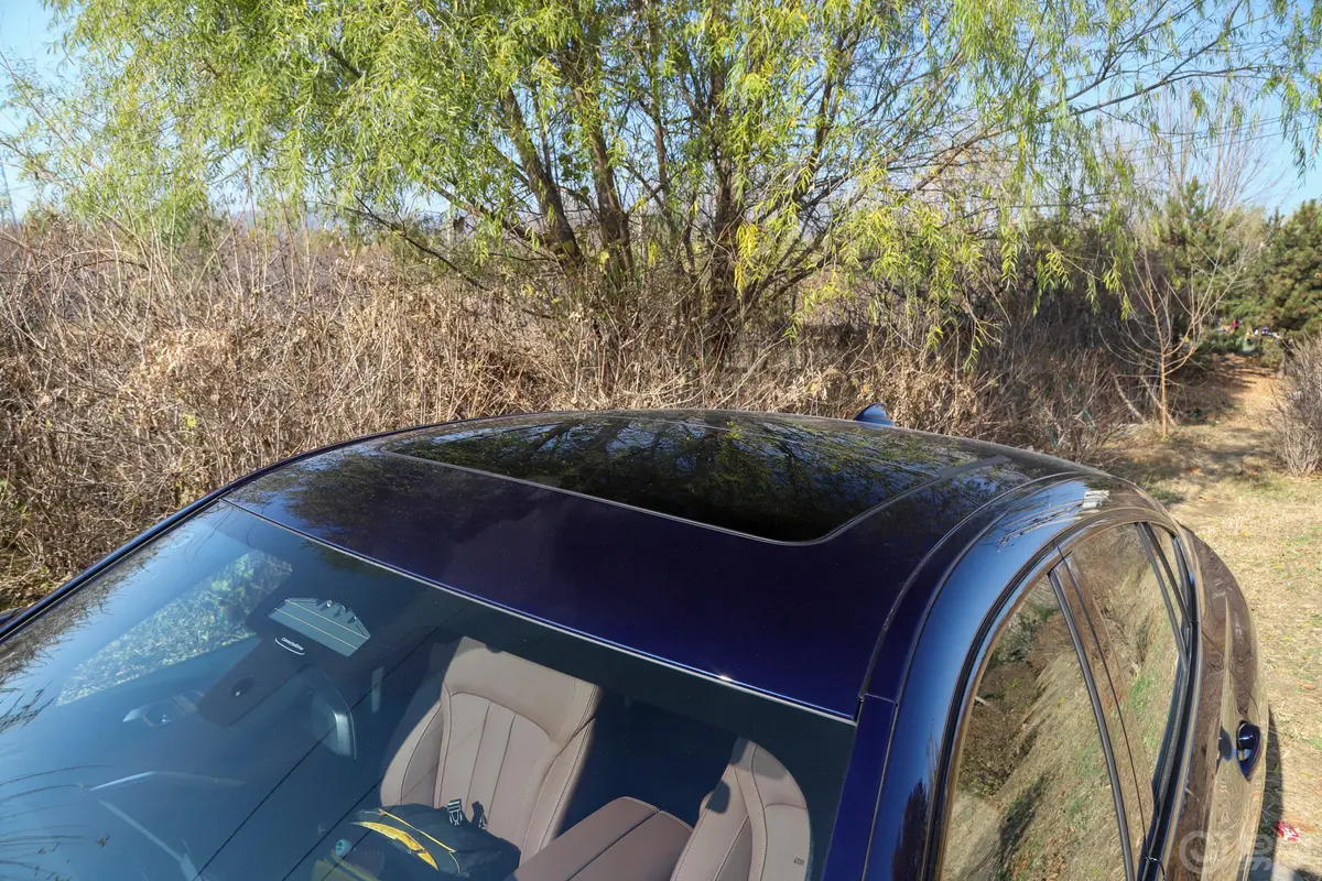 宝马X6改款二 xDrive40i 尊享型 M运动套装天窗