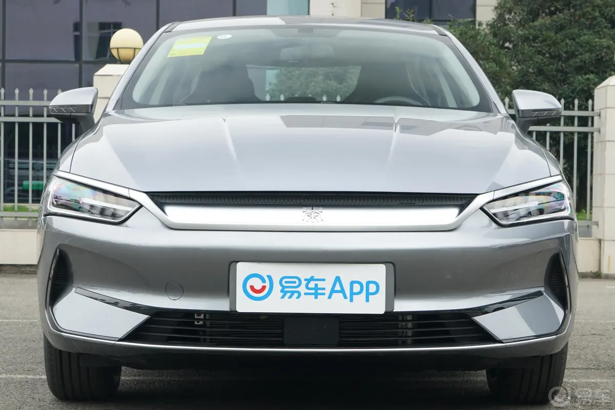 秦PLUS新能源EV 400km 领畅版外观细节