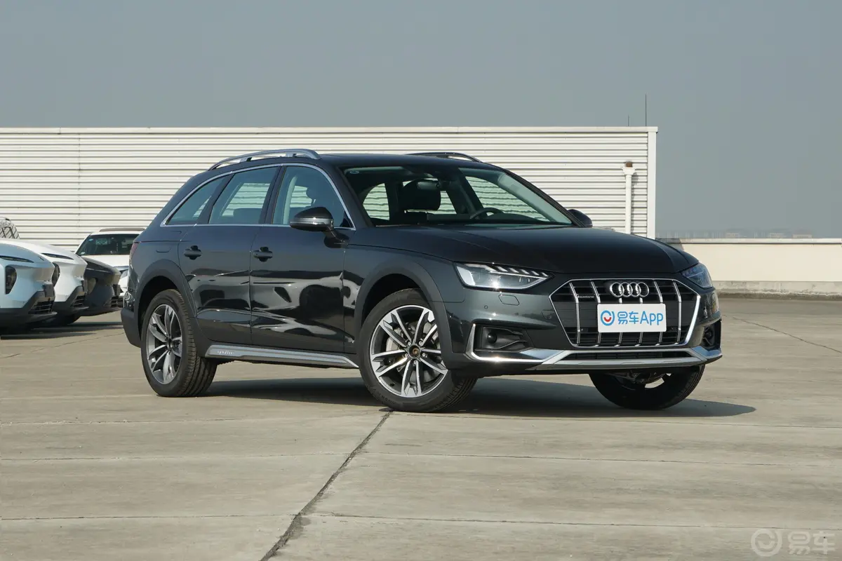 奥迪A4(进口)allroad quattro侧前45度车头向右水平