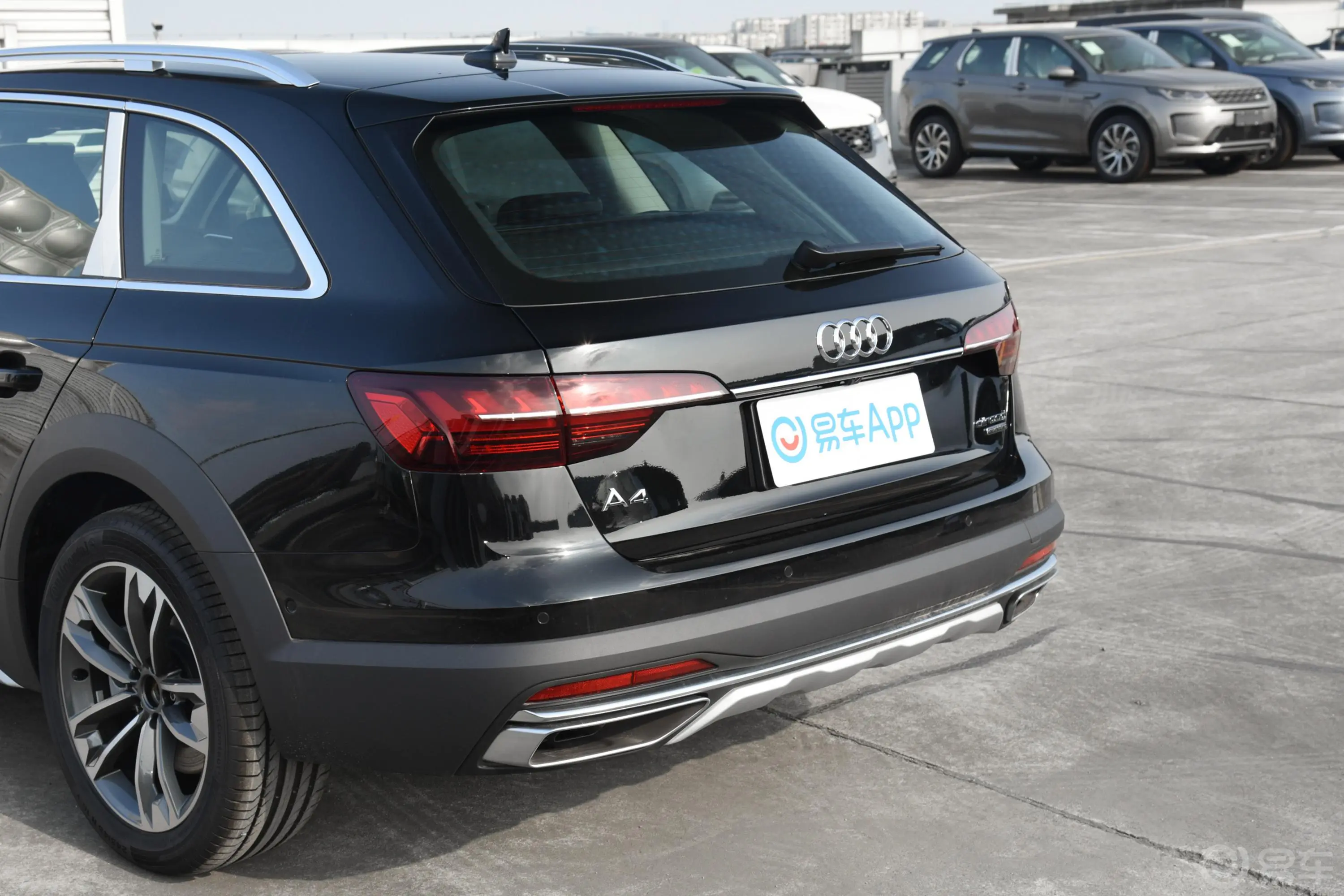 奥迪A4(进口)allroad quattro车后雷达