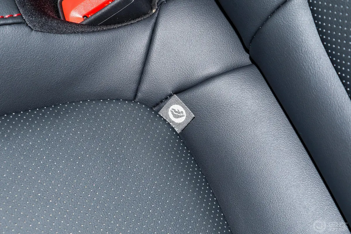 柯米克GT 1.5L 臻享版儿童座椅接口