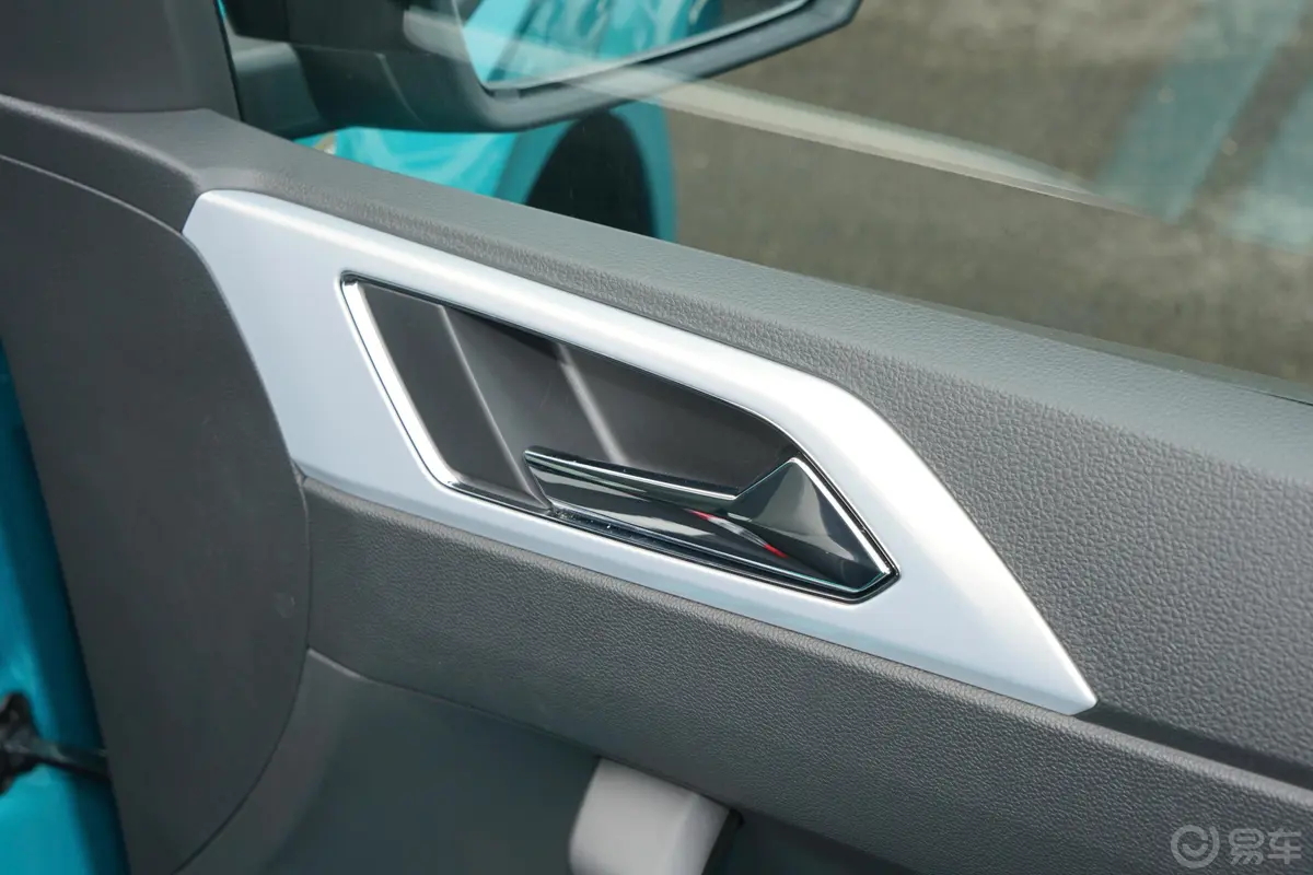 PoloPlus 1.5L 自动潮酷智尊版副驾驶位