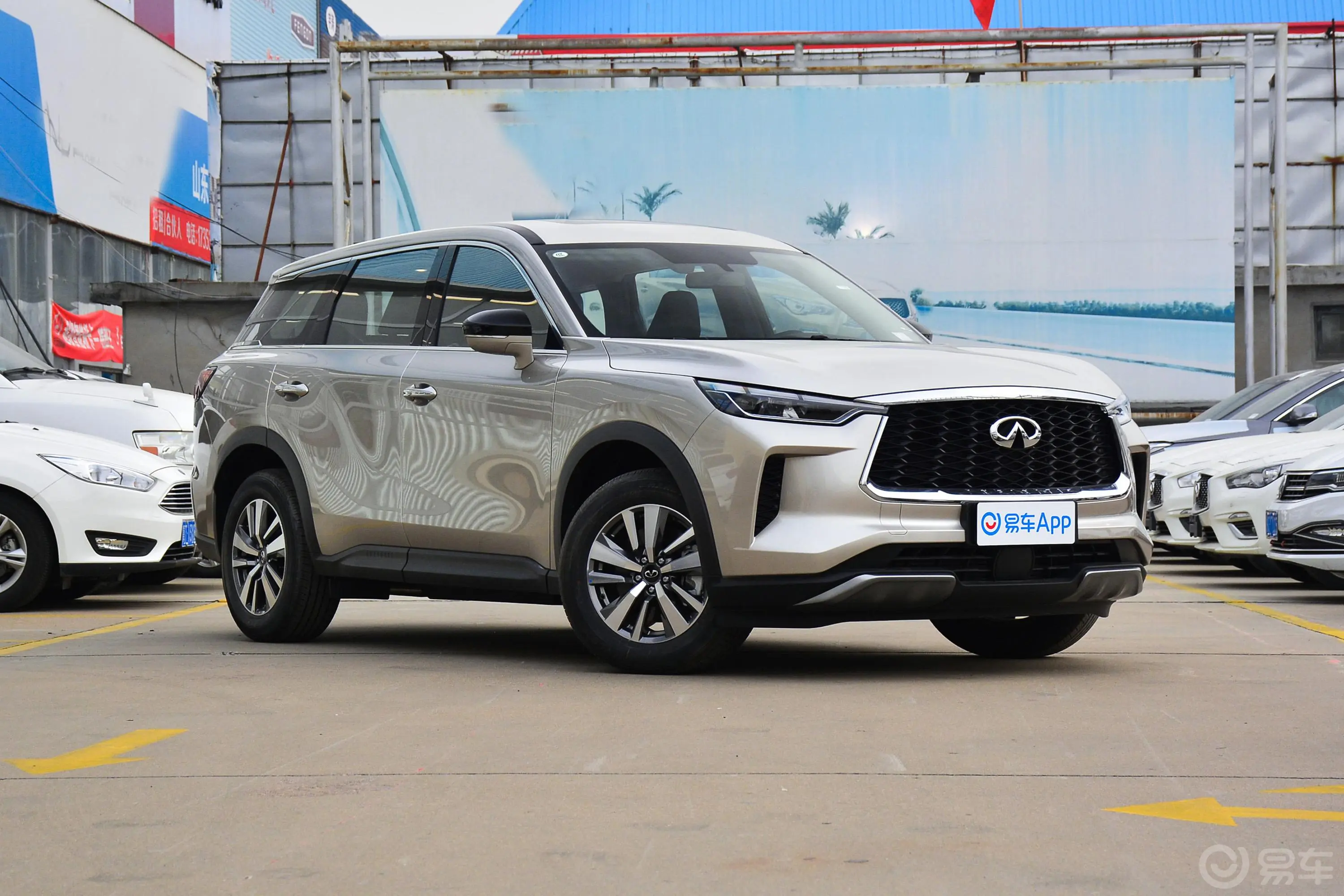 英菲尼迪QX602.0T 手自一体 两驱 典雅版驾驶员侧后门把手