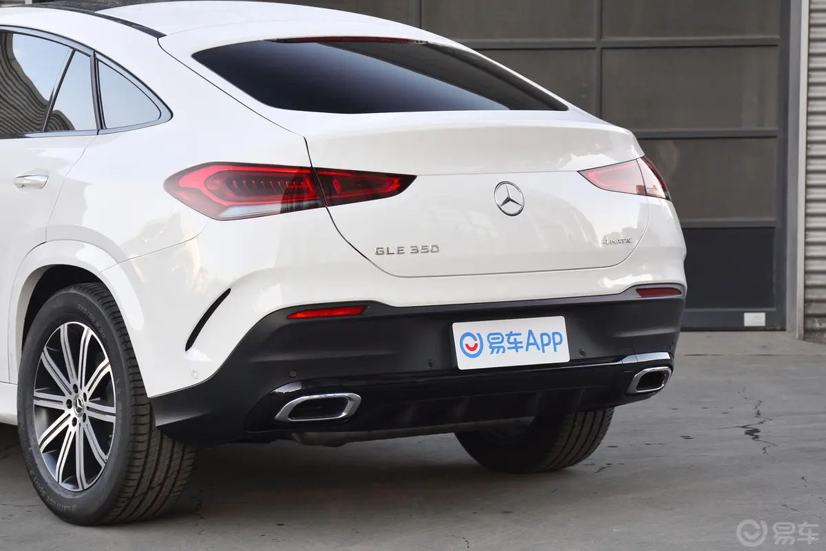 奔驰GLE轿跑GLE 350 4MATIC 轿跑SUV 豪华型车后雷达