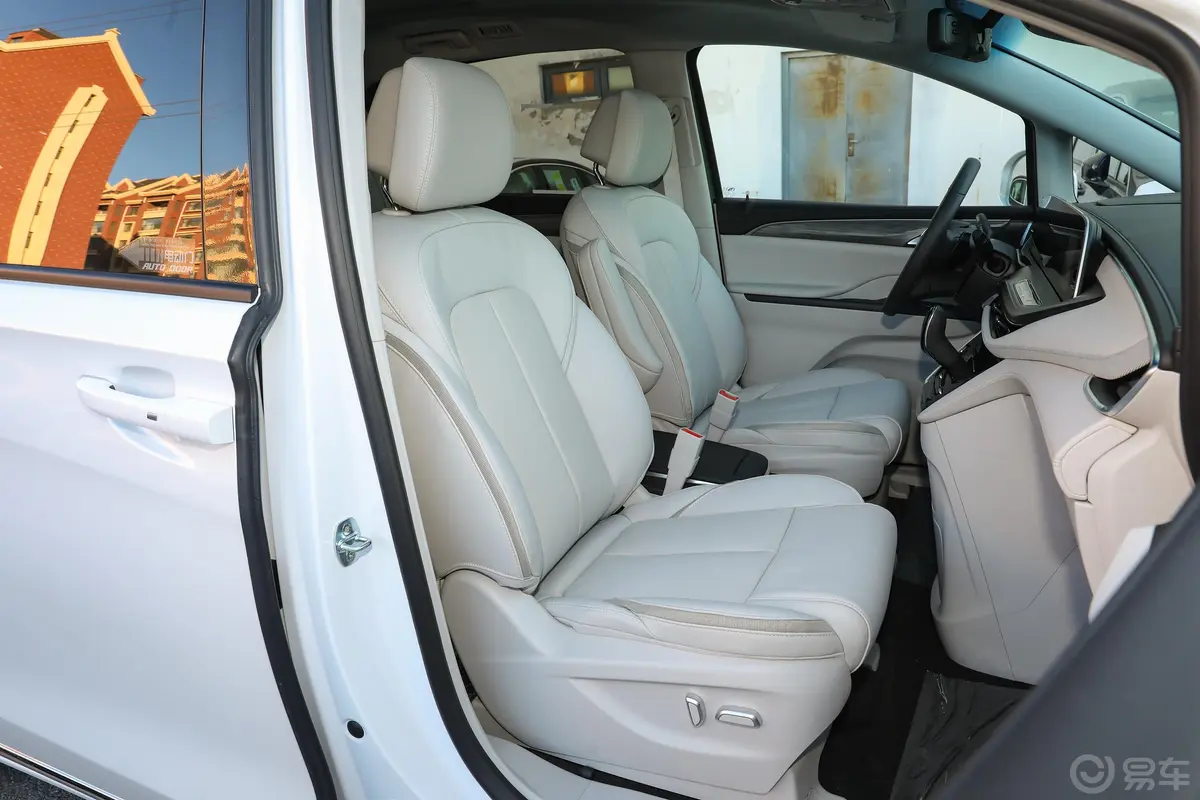 别克GL8改款 ES陆尊 2.0T 尊享型-和悦版 7座副驾驶座椅