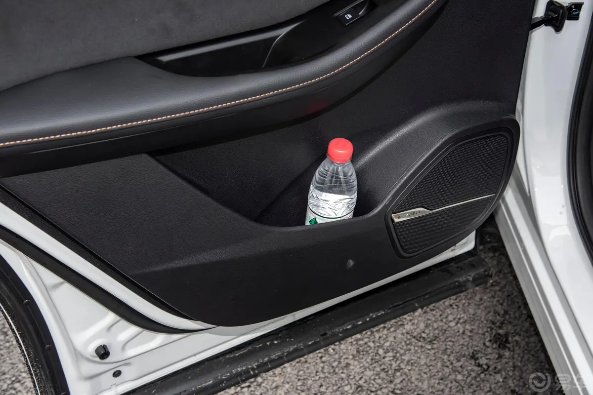 创维HT-i1.5L 115km 智行版后排空间