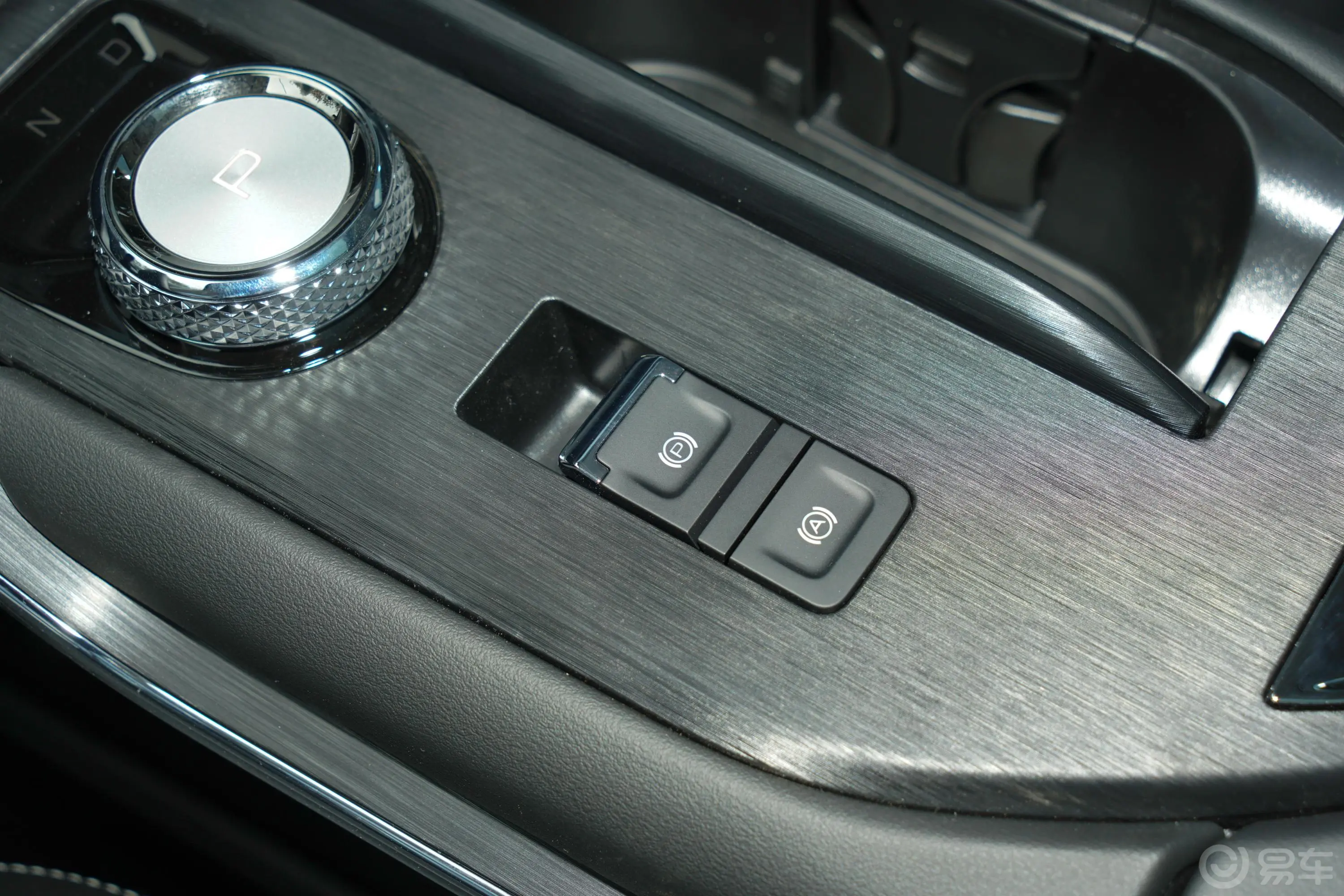 哈弗H6 PHEV1.5T 110km 畅行版驻车制动