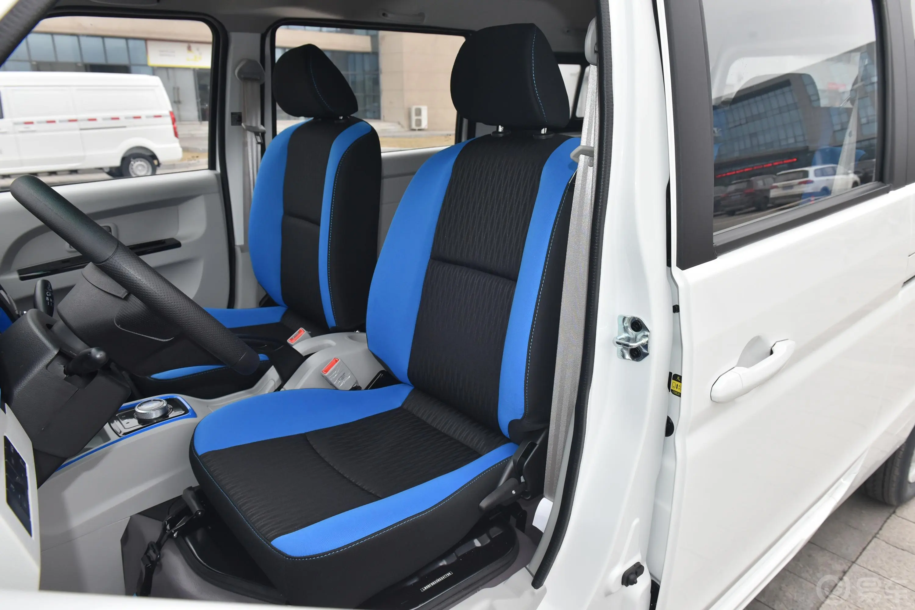 金杯新能源新海狮EV305km 舒适型驾驶员座椅