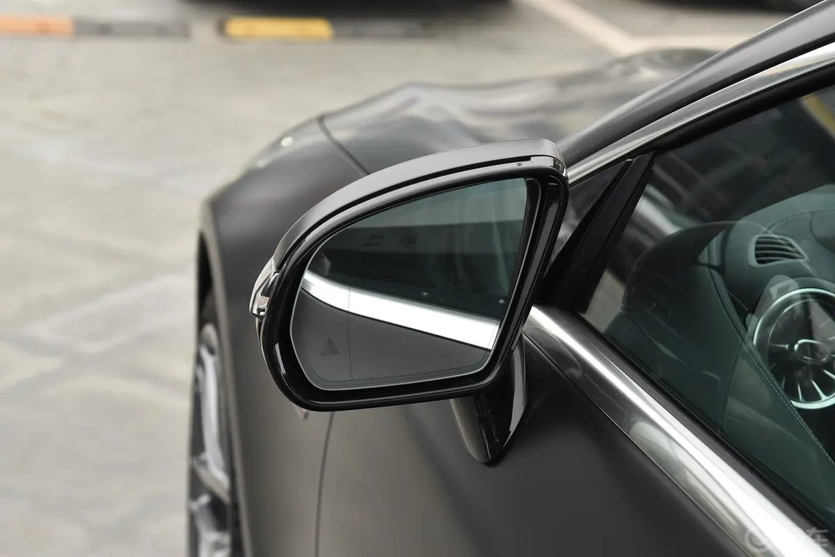 奔驰GT AMGAMG GT 50 4MATIC+ 四门跑车后视镜镜面