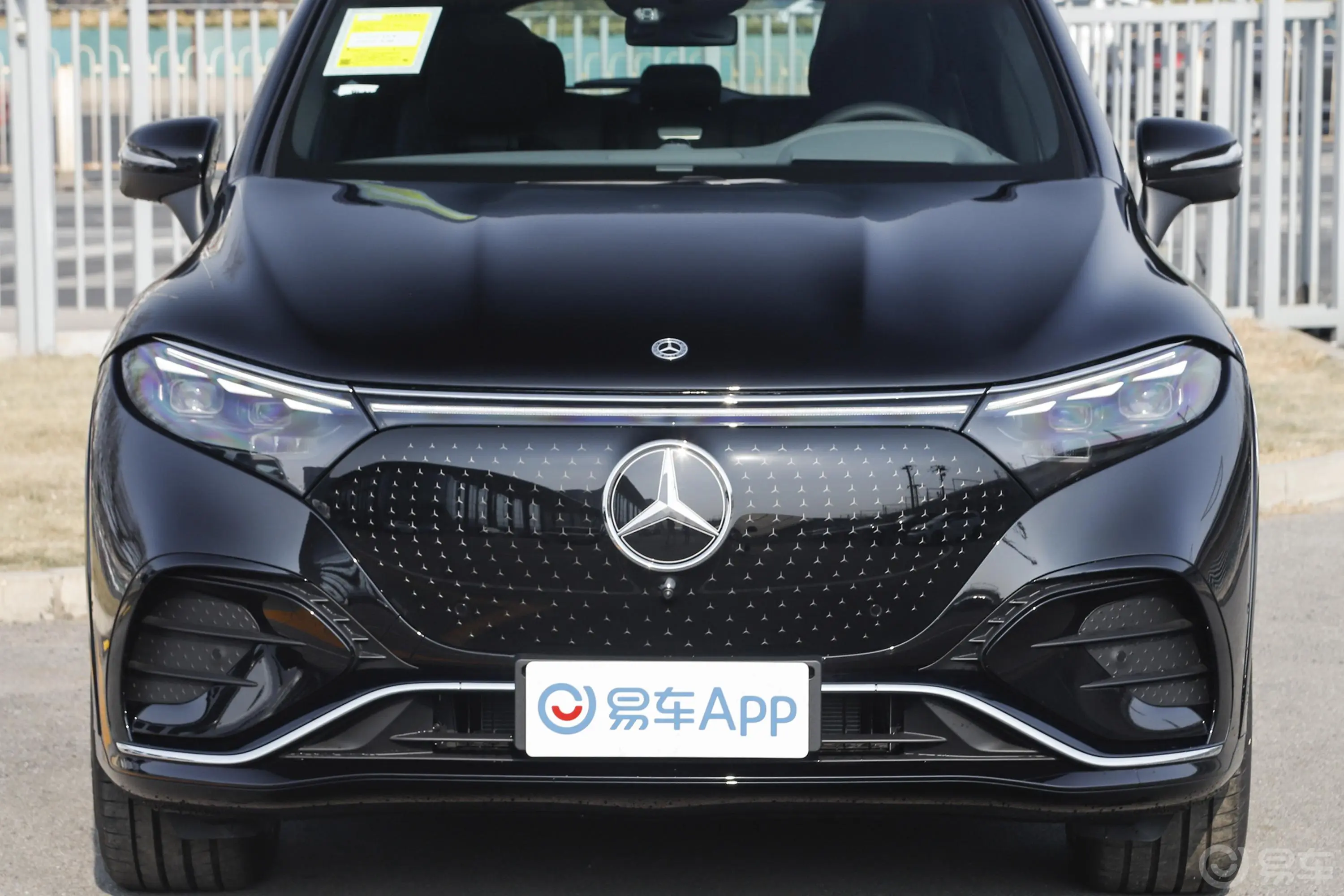 奔驰EQS SUV450 4MATIC 先锋版外观细节