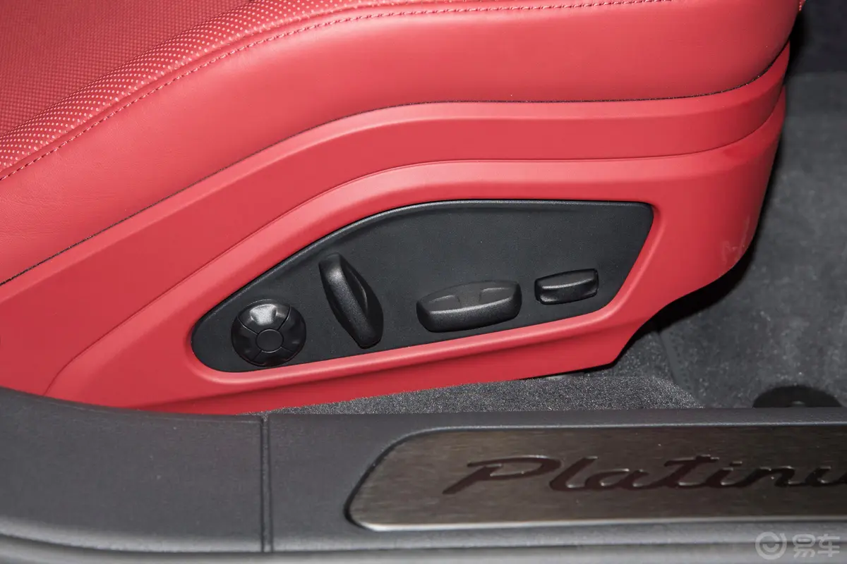 Panamera改款 Panamera 铂金版 2.9T副驾座椅调节