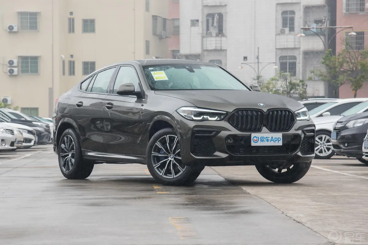 宝马X6xDrive30i M运动套装胎压信息铭牌