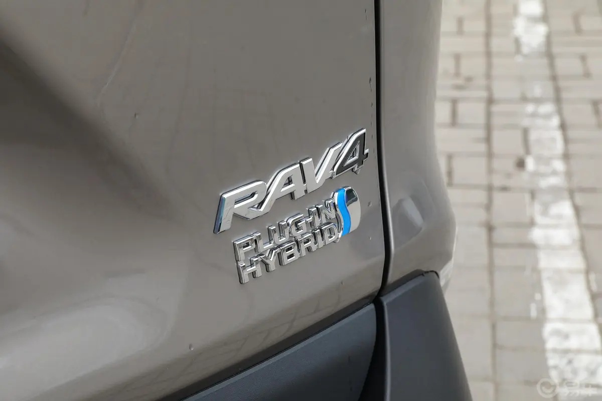 RAV4荣放 双擎E+2.5L 两驱精英Pro外观细节