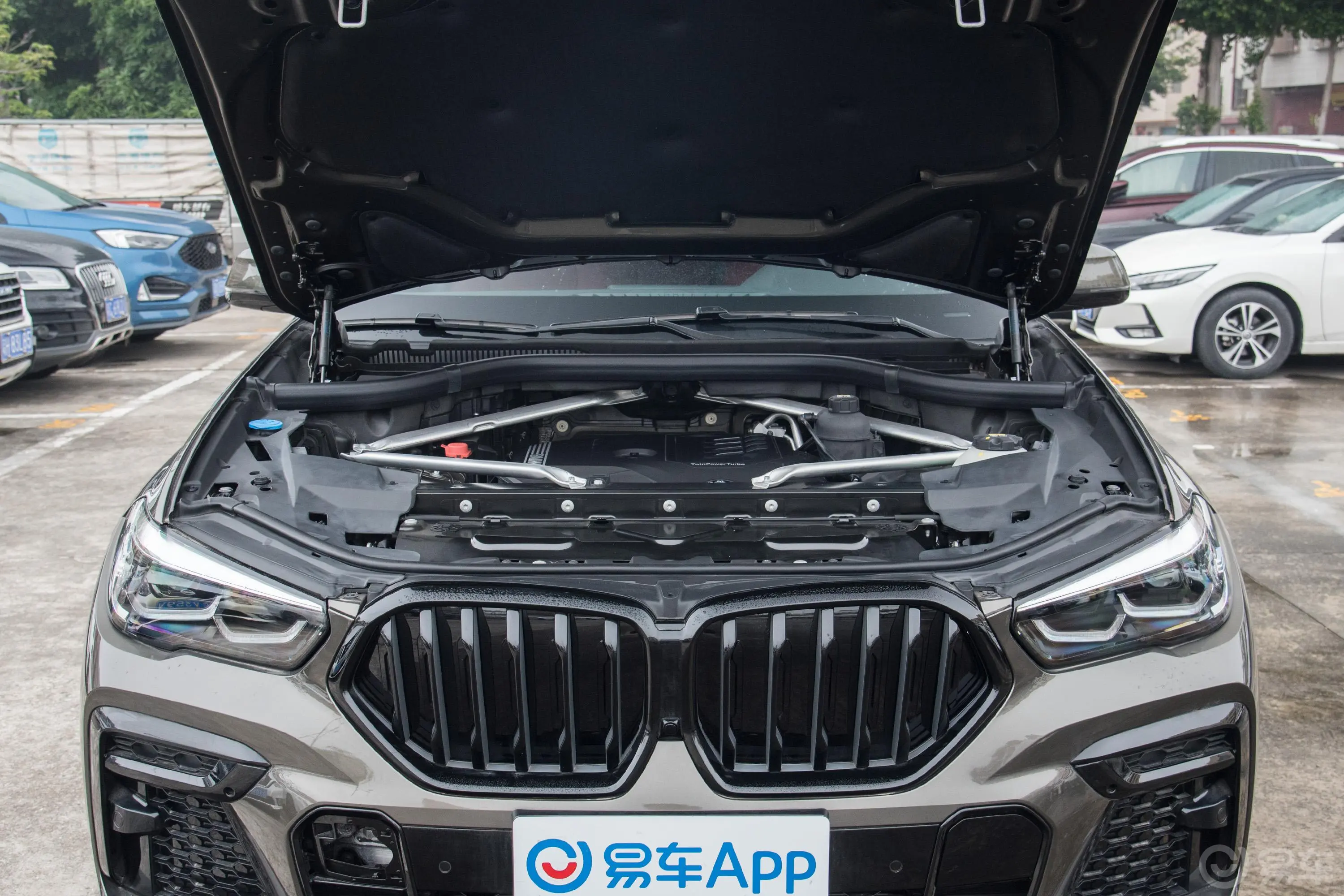 宝马X6xDrive30i M运动套装发动机舱整体