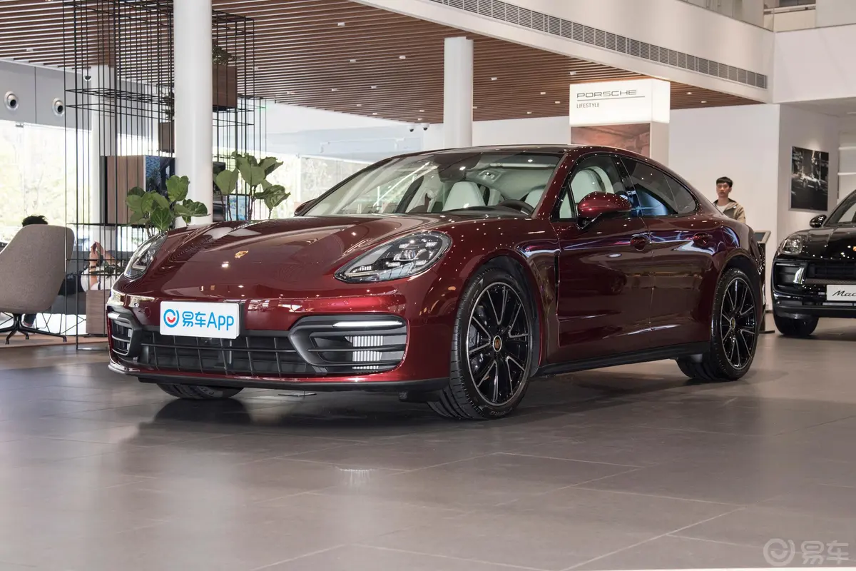 Panamera改款 Panamera 铂金版 2.9T侧前45度车头向左水平