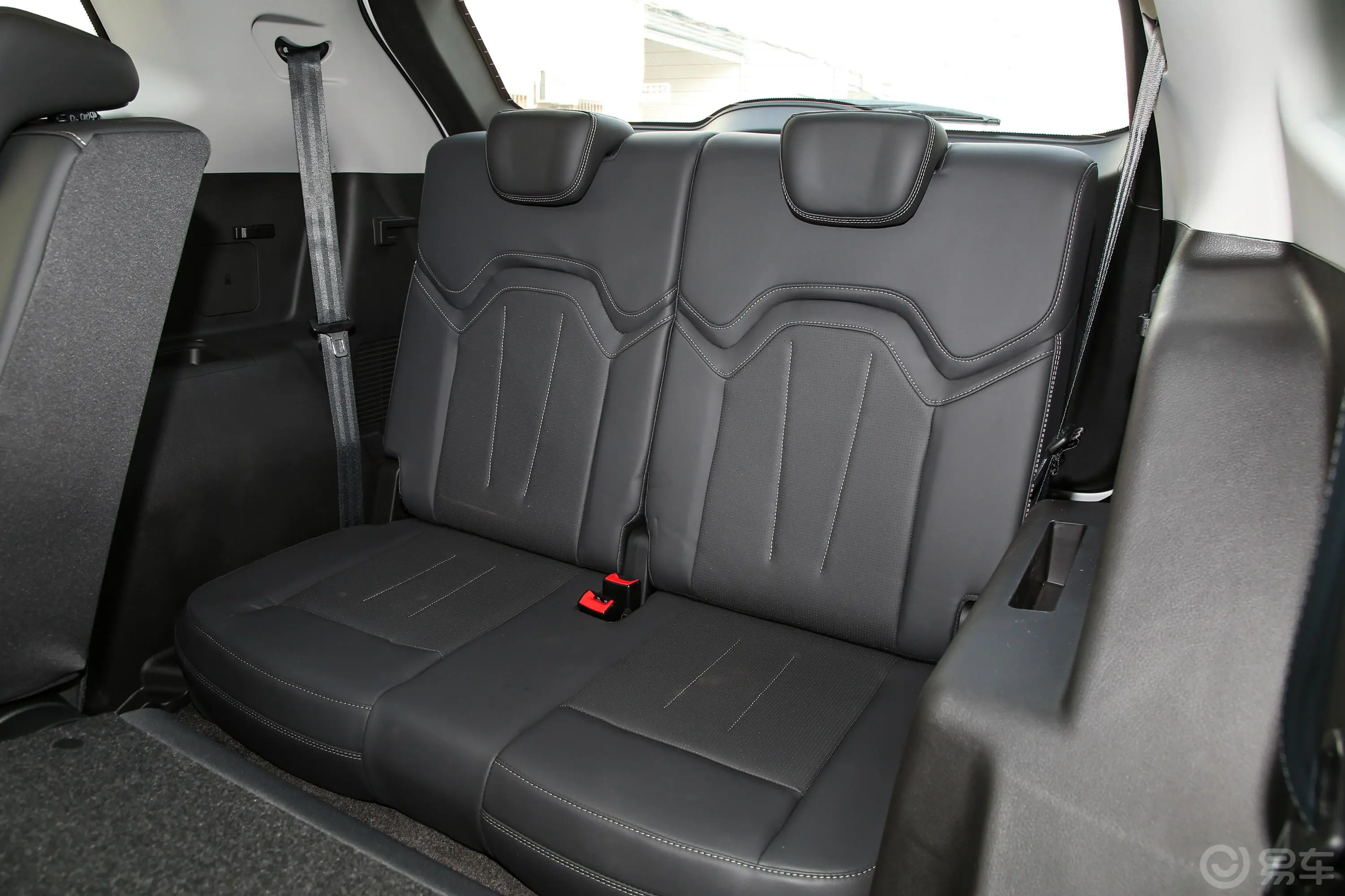 捷途X90 PLUS改款 1.5T 手动洋房 7座第三排座椅