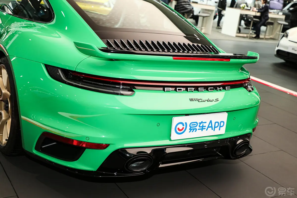 保时捷911Turbo S 3.7T车后雷达