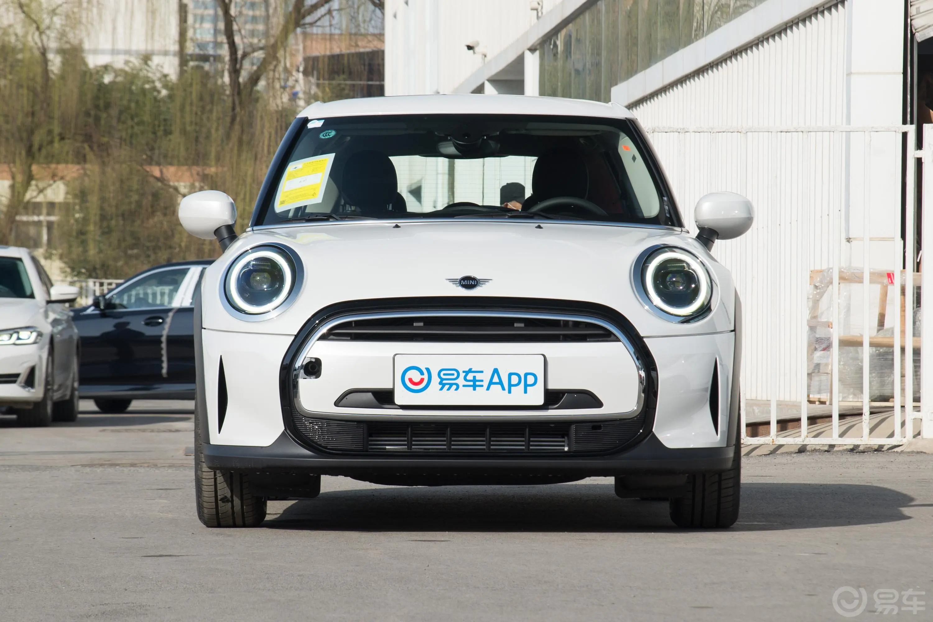 MINI1.5T ONE 五门版正前水平