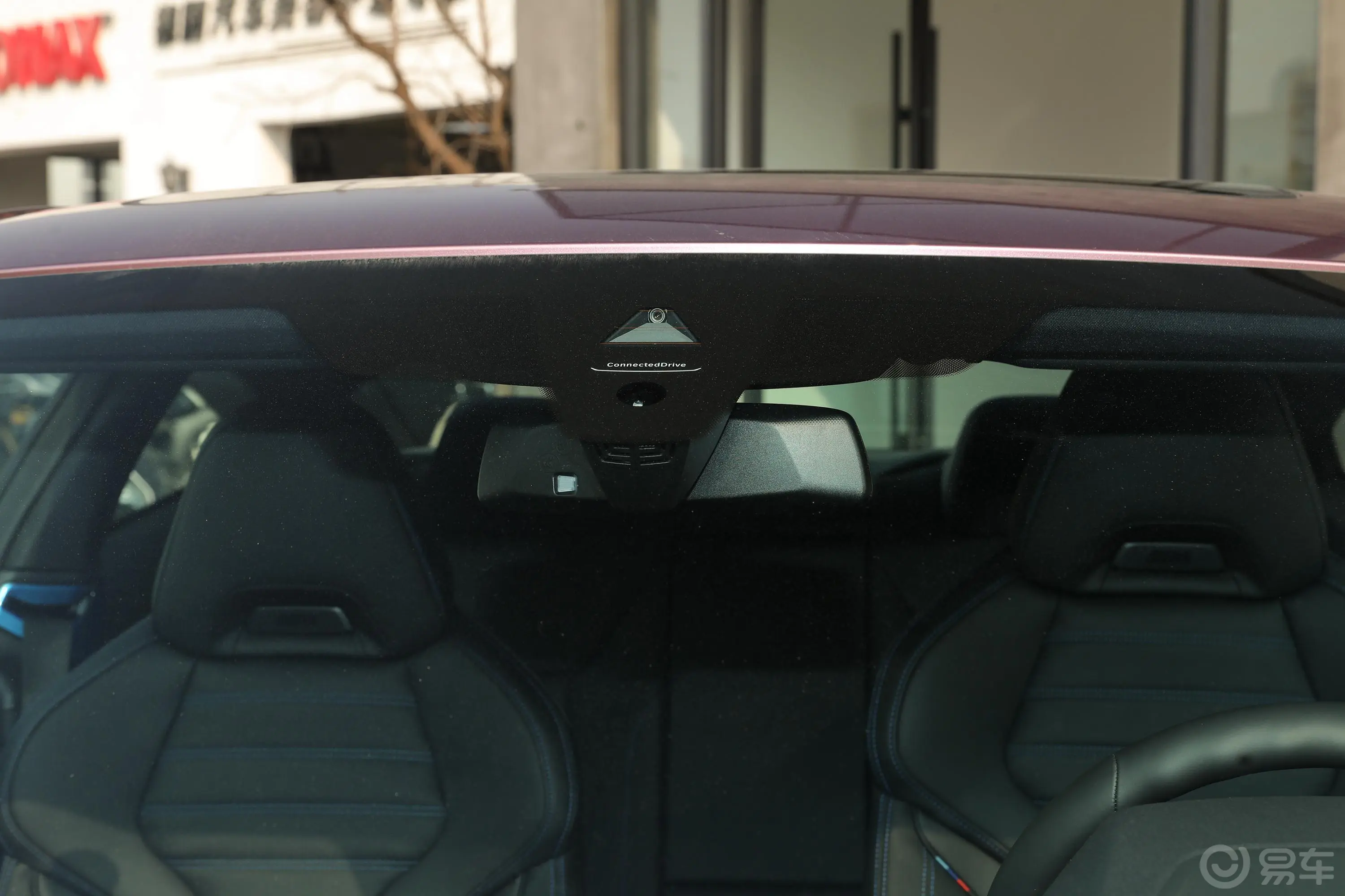 宝马4系双门轿跑车 430i 天鹅绒兰花紫特别版外观细节