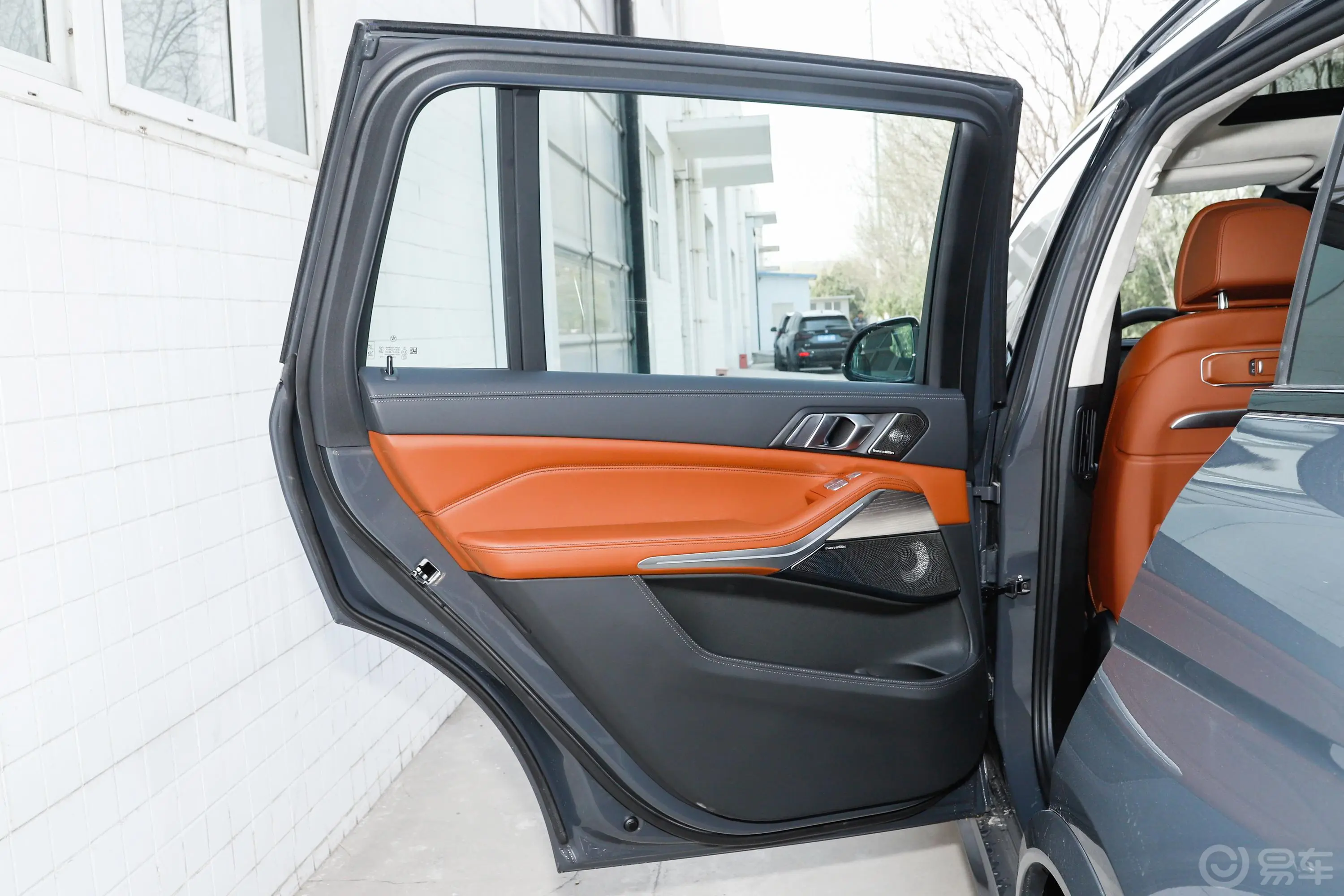 宝马X7xDrive40i 行政型 M运动套装驾驶员侧后车门