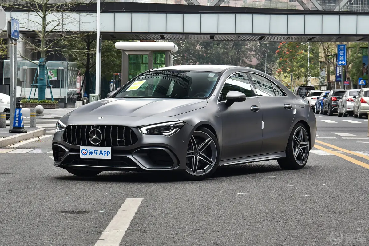 奔驰CLA级 AMGAMG CLA 45 S 4MATIC+侧前45度车头向左水平