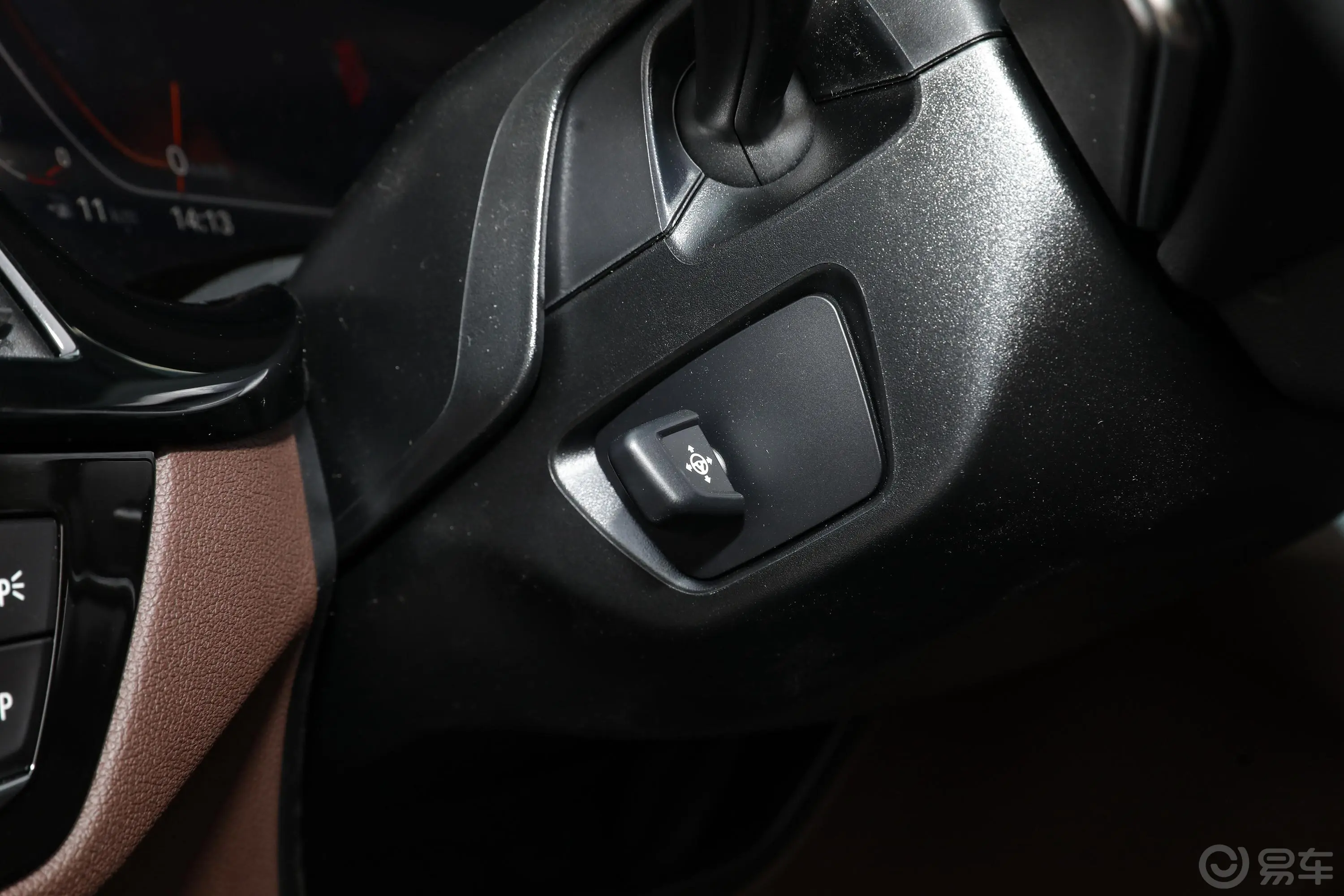 宝马5系530Li xDrive 豪华套装方向盘调节