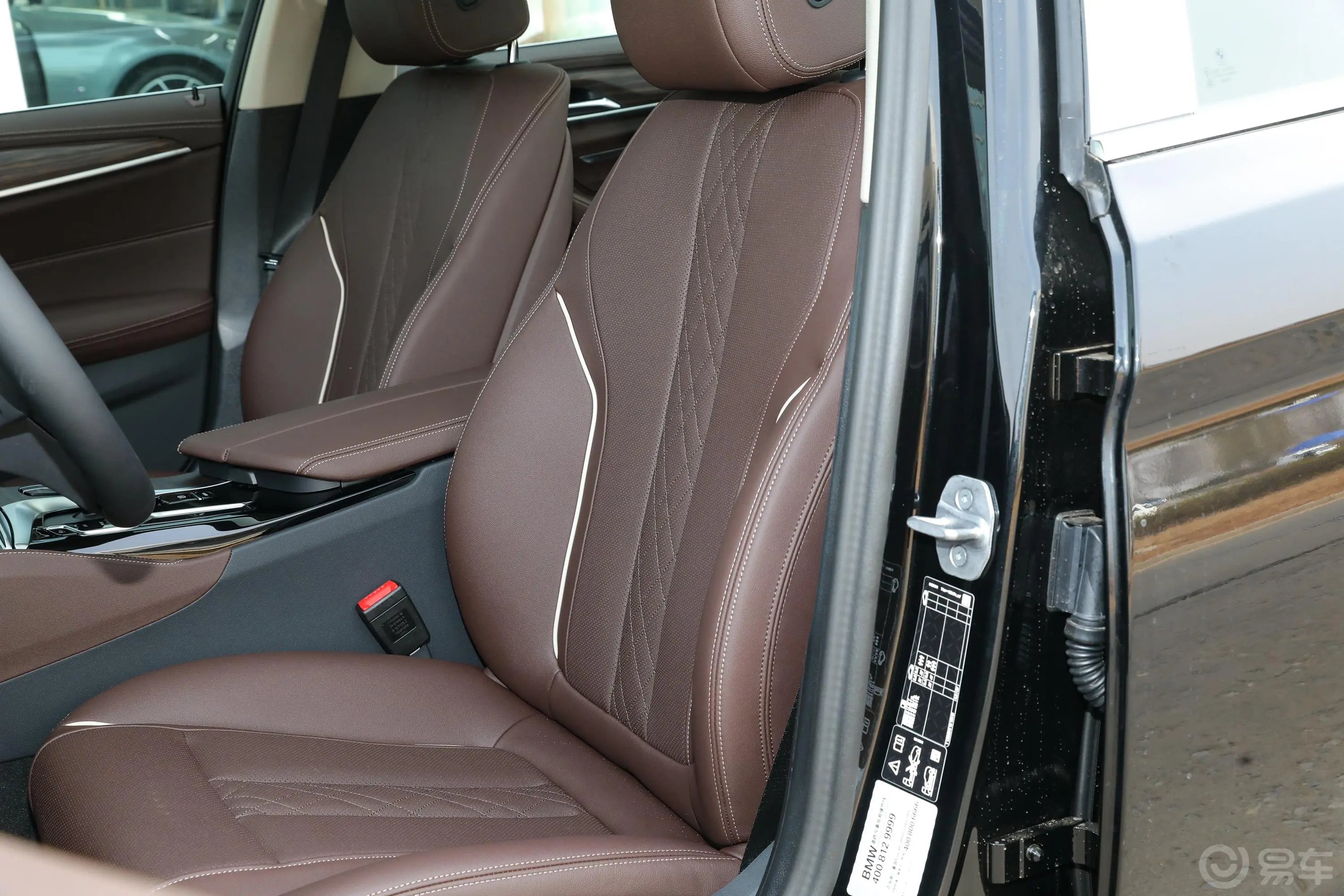 宝马5系530Li xDrive 豪华套装主驾驶位