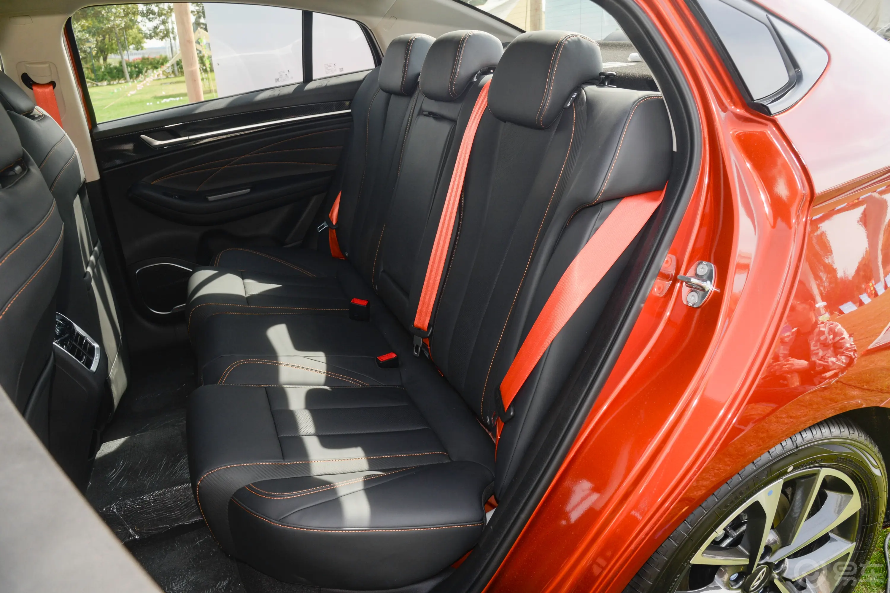 艾瑞泽5 GT1.5T CVT智后排座椅