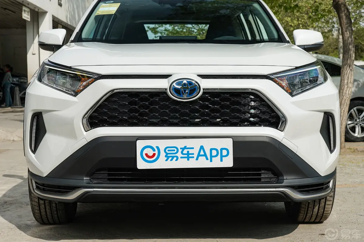 RAV4荣放 双擎E+2.5L 两驱都市Pro外观细节