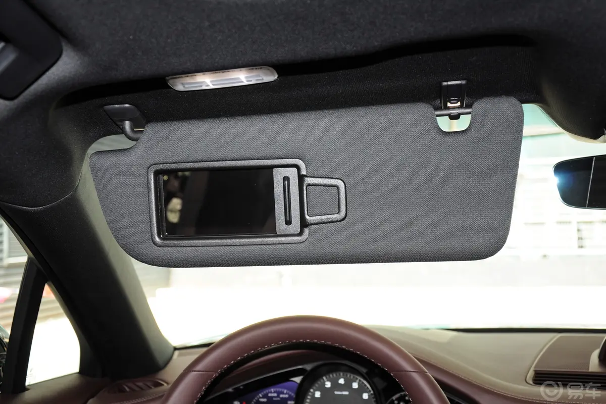 Panamera E-Hybrid改款 Panamera 4 行政加长铂金版 2.9T驾驶位遮阳板