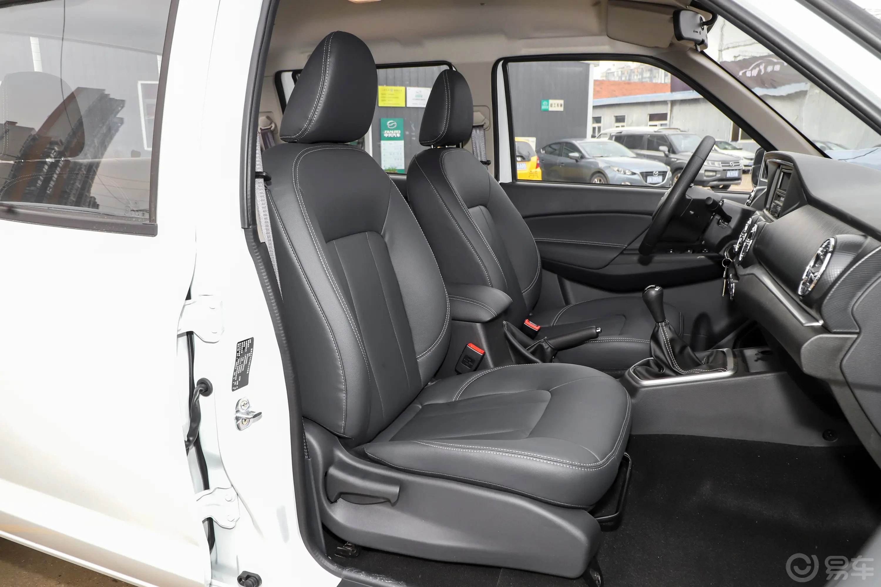 锐骐2.4L 两驱长货箱创业版 汽油副驾驶座椅