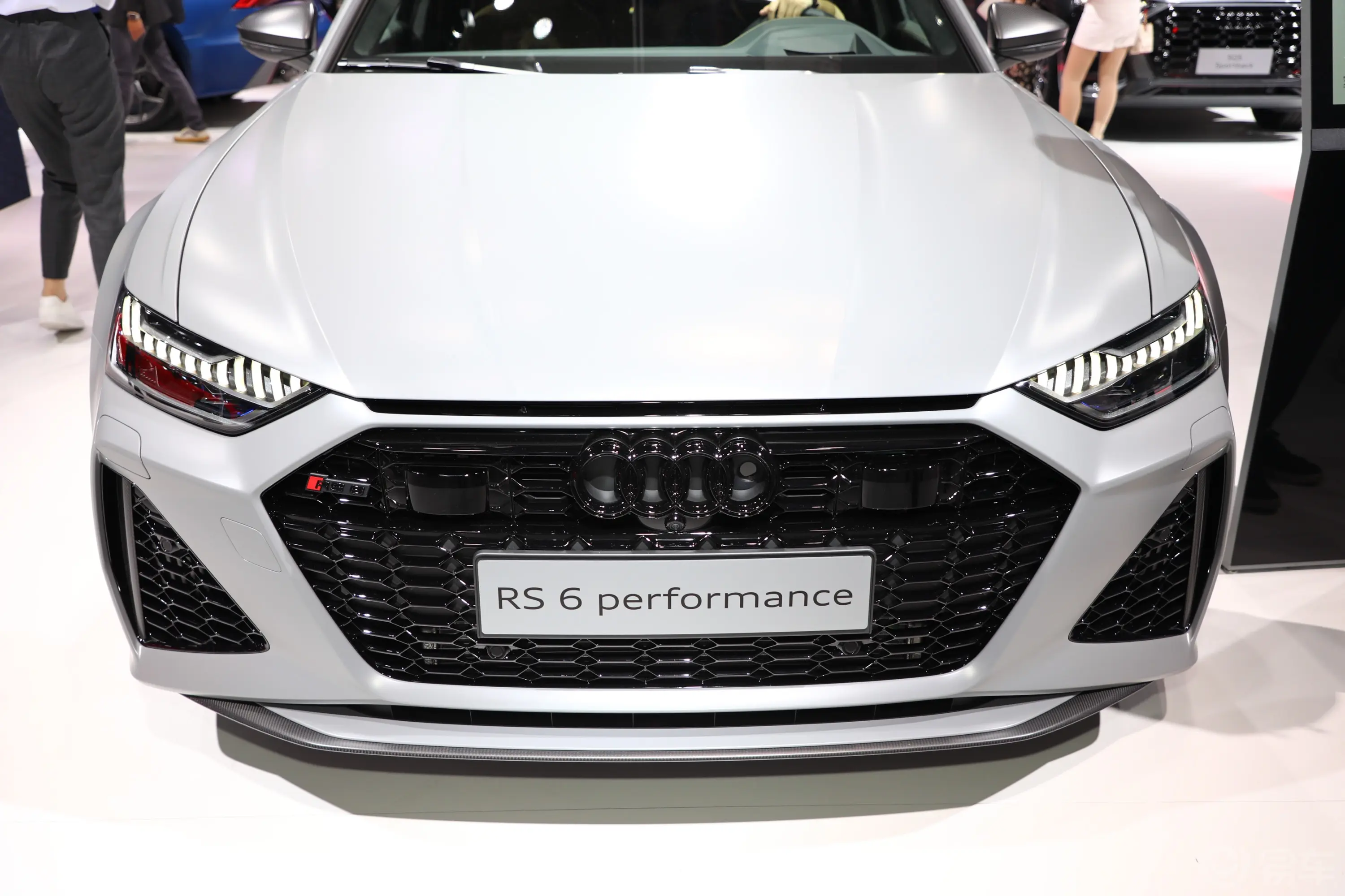 奥迪RS 64.0T Avant Performance外观