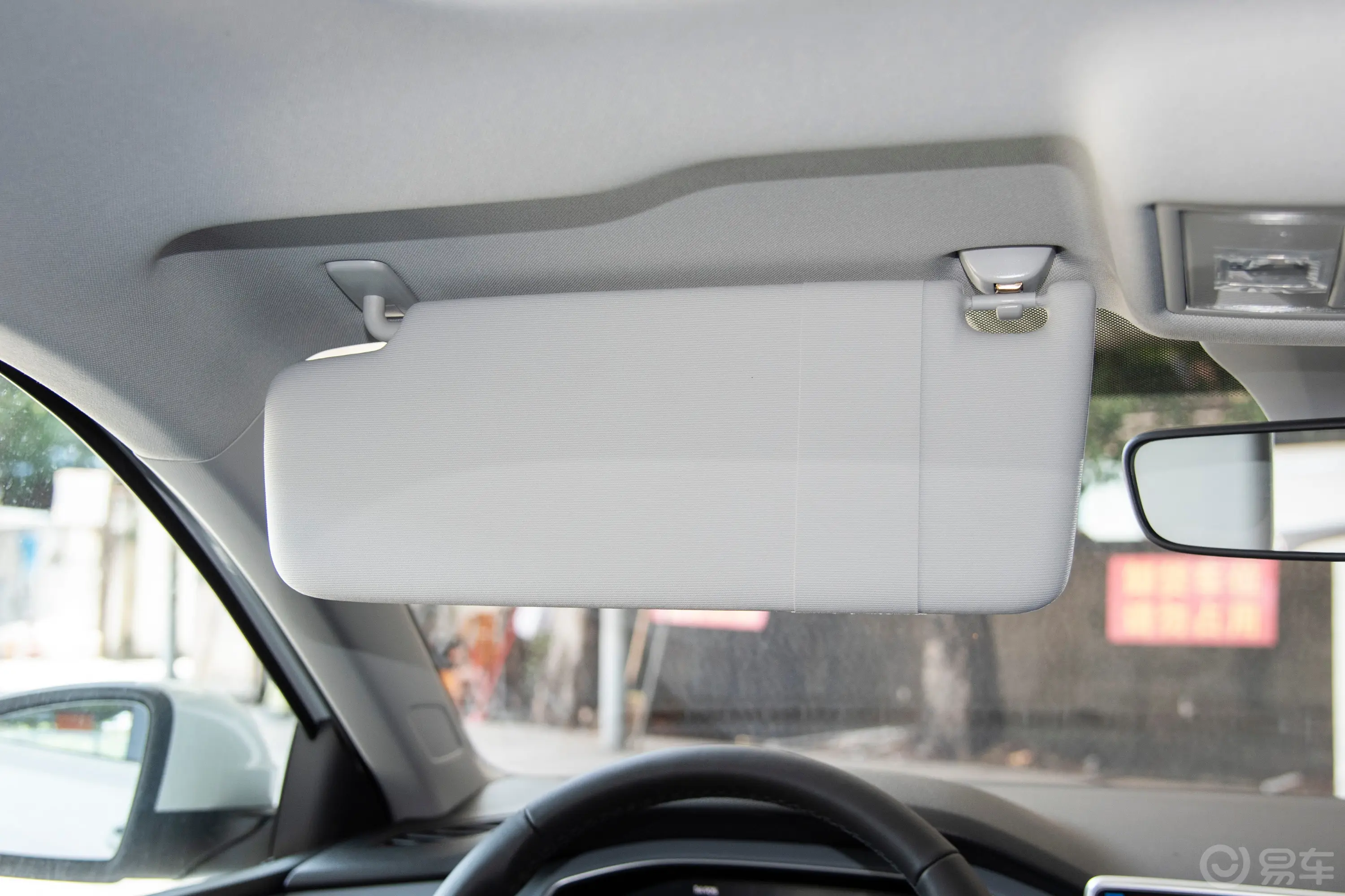 朗逸改款 1.5L 自动满逸版驾驶位遮阳板