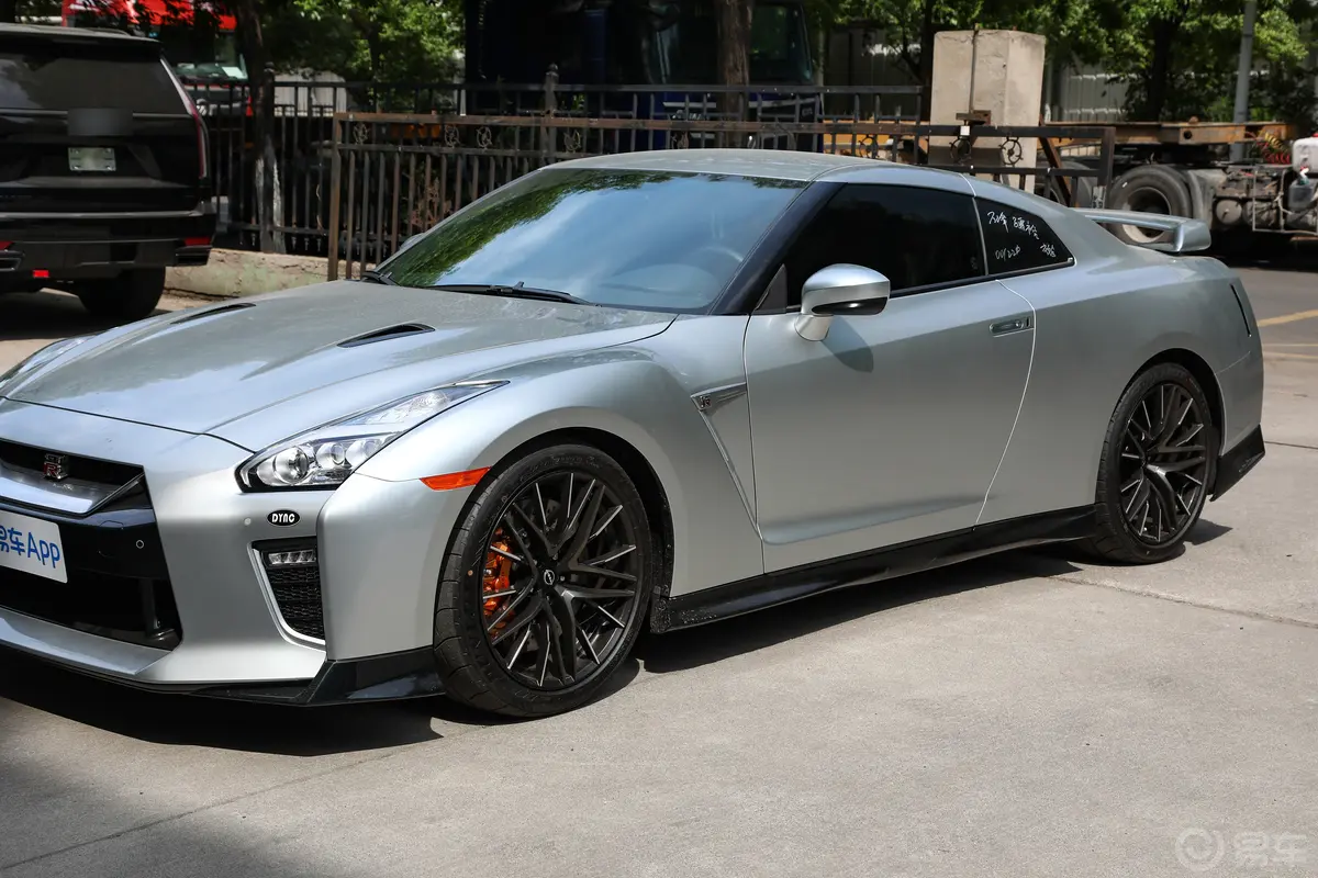 GT-R3.8T  Premium外观细节