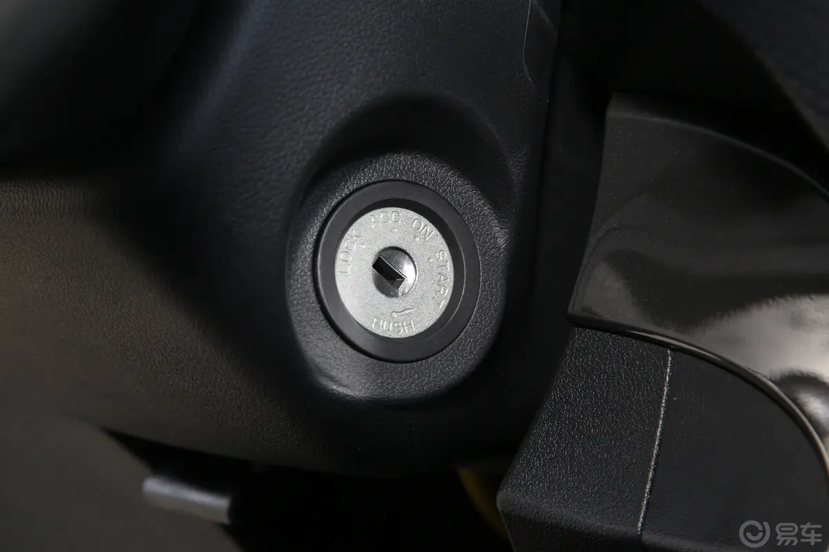 风骏5干饭版 1.5T 两驱大双进取型 汽油钥匙孔或一键启动按键