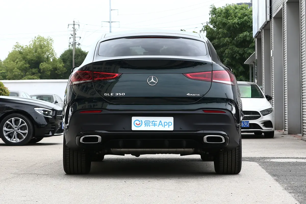 奔驰GLE轿跑GLE 350 4MATIC 轿跑SUV 豪华型正后水平